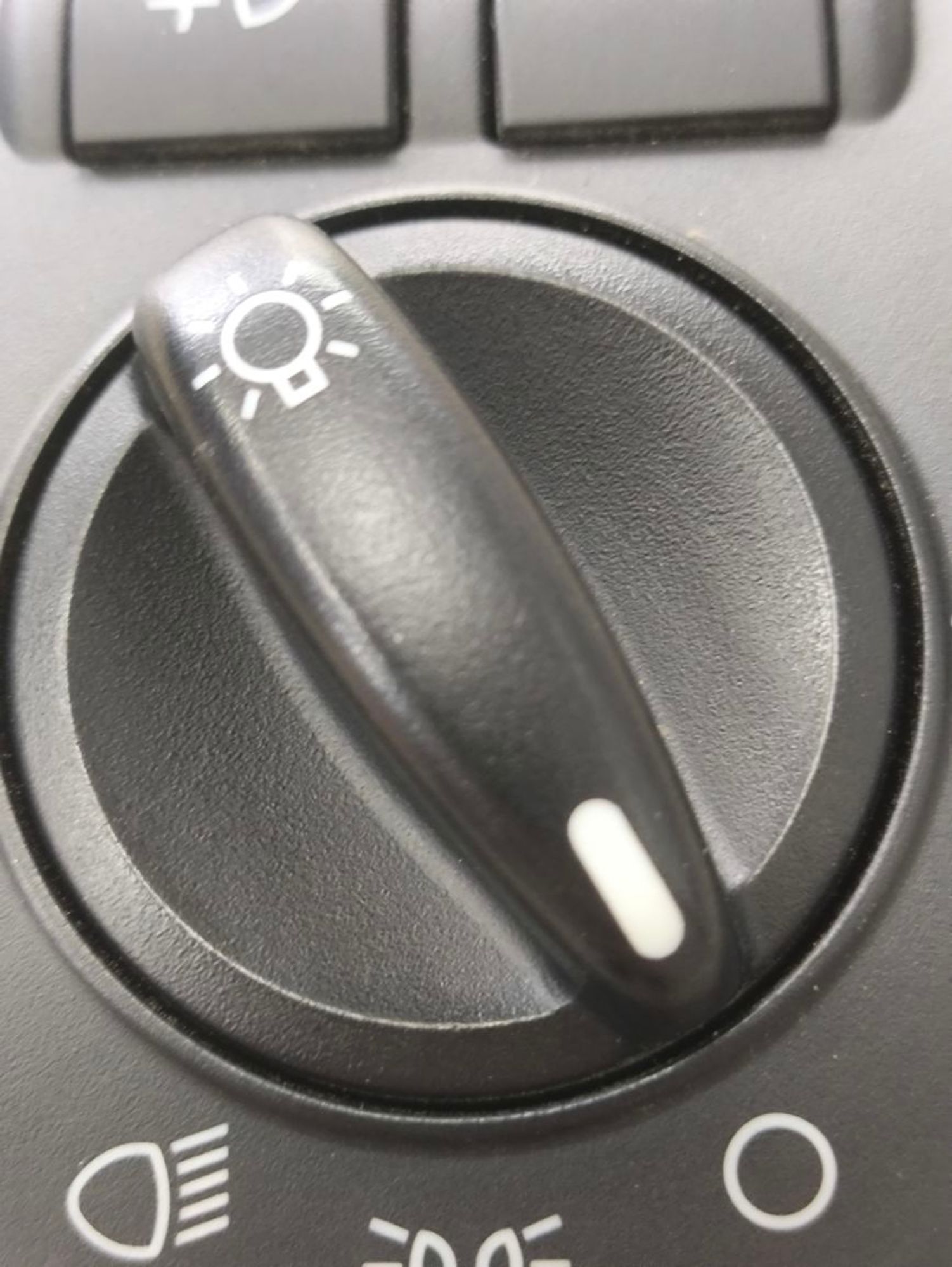 https://ycs.partsauto.market/partsauto-images/thmbs/userImages/a2d258a61cc08549ac0329b7373022c0/part/0bbe3887-d654-4388-a7fb-7a99fcc7cc5a_1784814115945.jpg