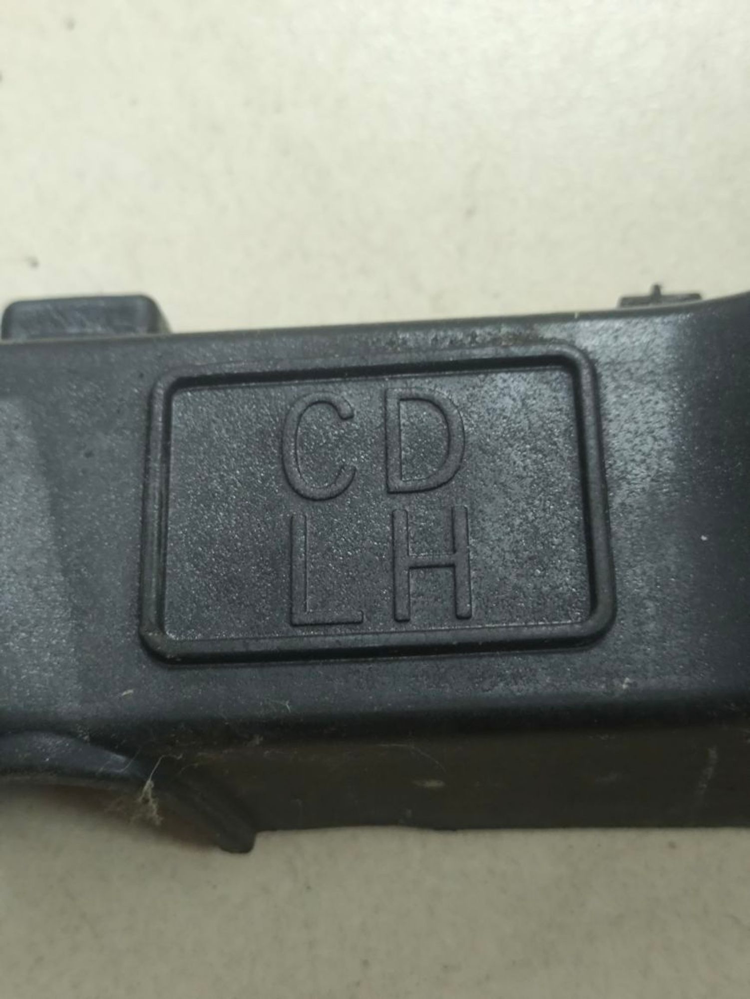https://ycs.partsauto.market/partsauto-images/thmbs/userImages/a2d258a61cc08549ac0329b7373022c0/part/0c58ba60-4caf-48d0-a39b-d42c2a27dd51_1787228858773.jpg