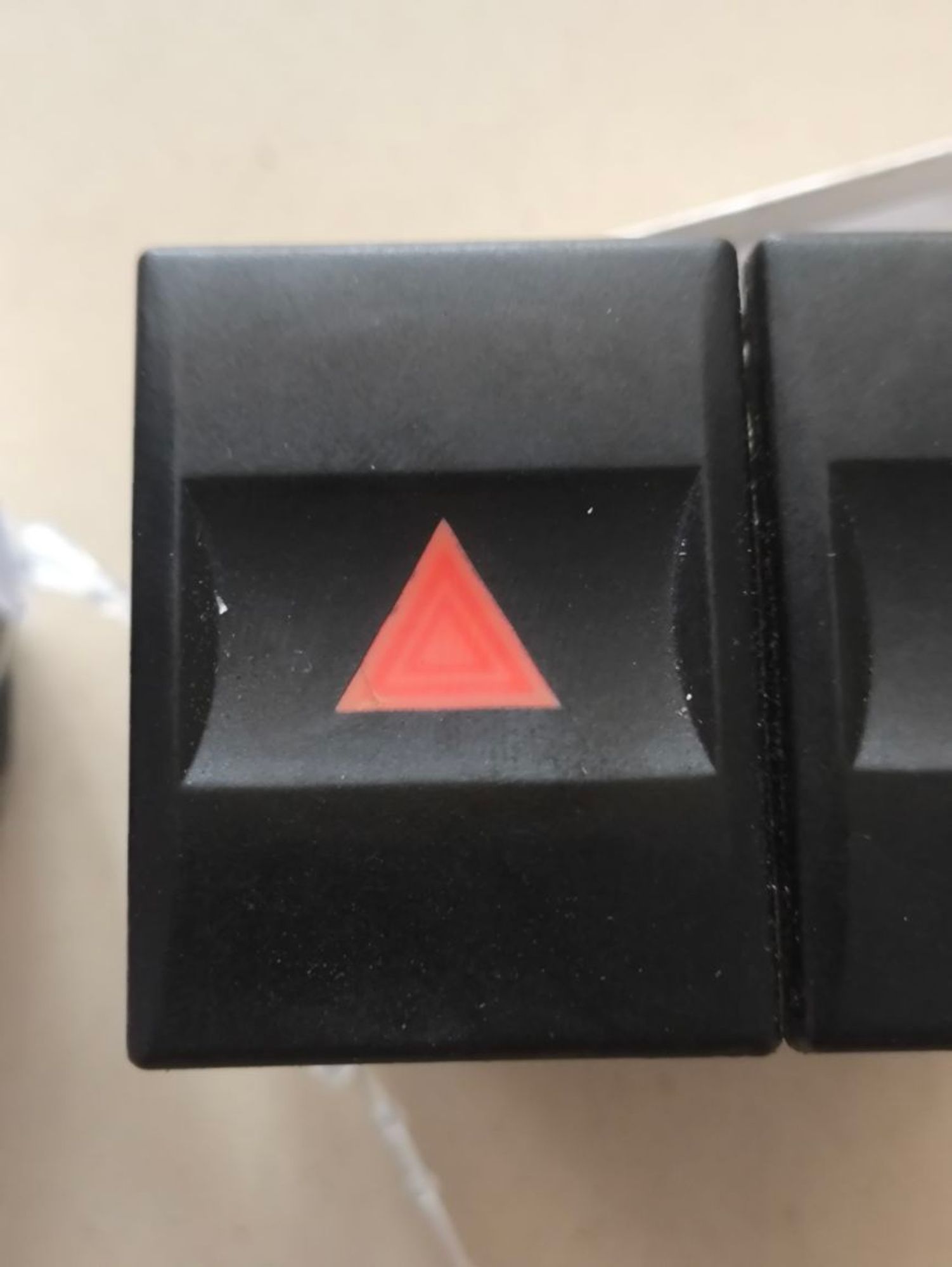 https://ycs.partsauto.market/partsauto-images/thmbs/userImages/a2d258a61cc08549ac0329b7373022c0/part/0ca1717c-5c5f-4d31-bde8-d35f46bfbabf_1787044548779.jpg