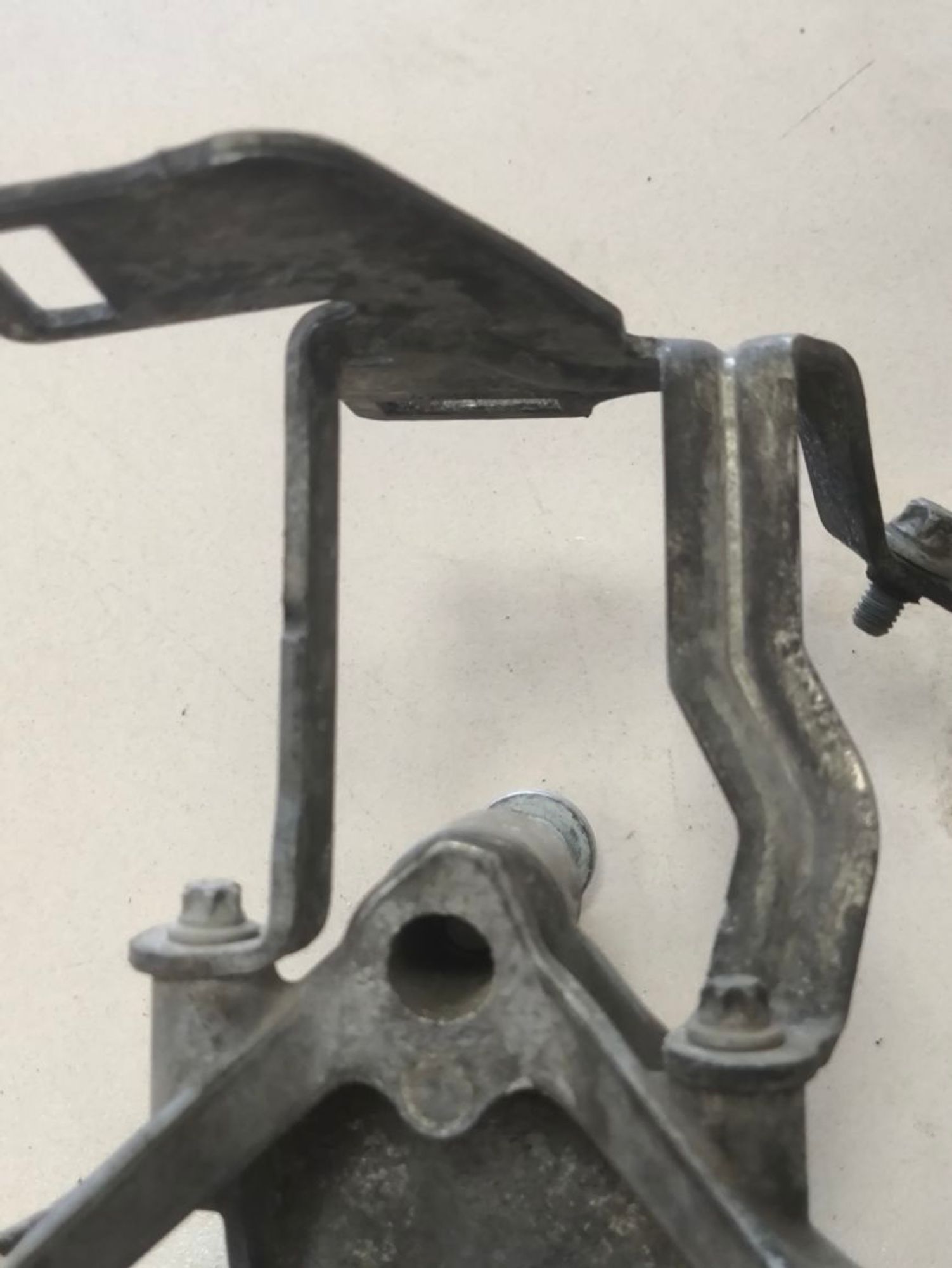 https://ycs.partsauto.market/partsauto-images/thmbs/userImages/a2d258a61cc08549ac0329b7373022c0/part/0cf2ec85-e21e-47e2-ba9b-f67186794cb1_1784728008548.jpg