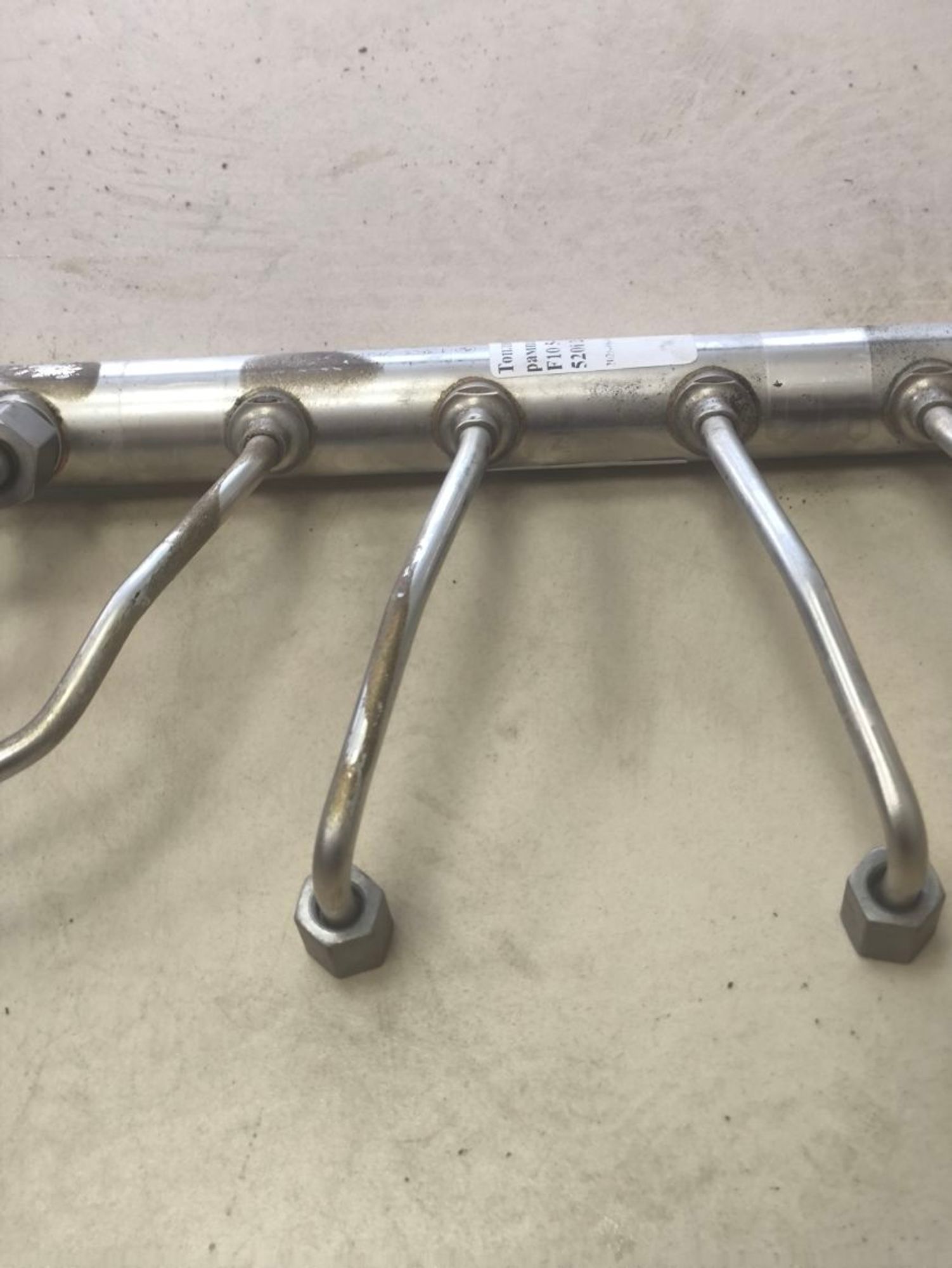 https://ycs.partsauto.market/partsauto-images/thmbs/userImages/a2d258a61cc08549ac0329b7373022c0/part/0d1060f3-2958-4487-9d7b-54a8cc106589_1786016505644.jpg