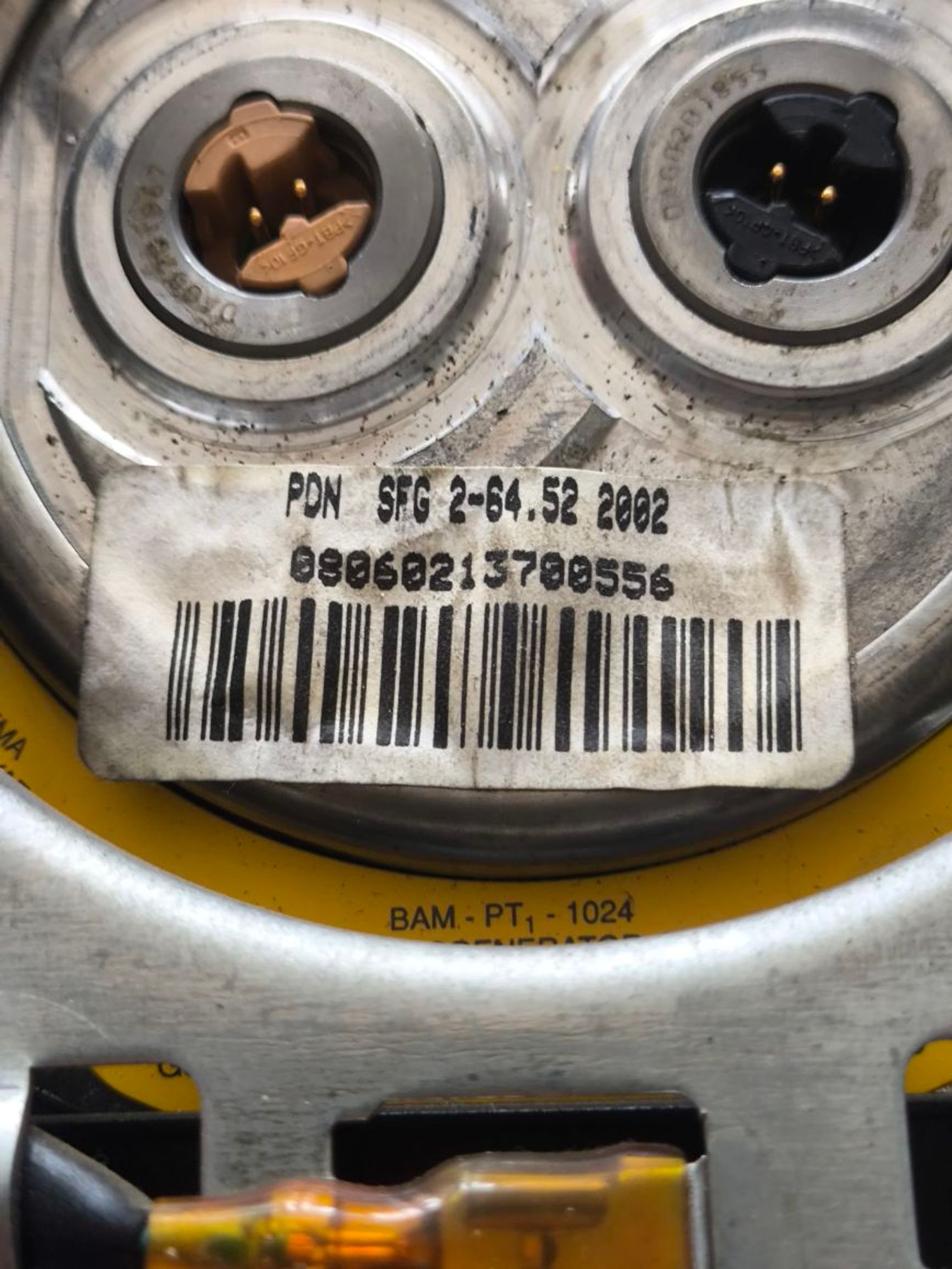 https://ycs.partsauto.market/partsauto-images/thmbs/userImages/a2d258a61cc08549ac0329b7373022c0/part/0d3a57ed-cf04-4b8b-b891-0c1c591da18e_1787048376751.jpg