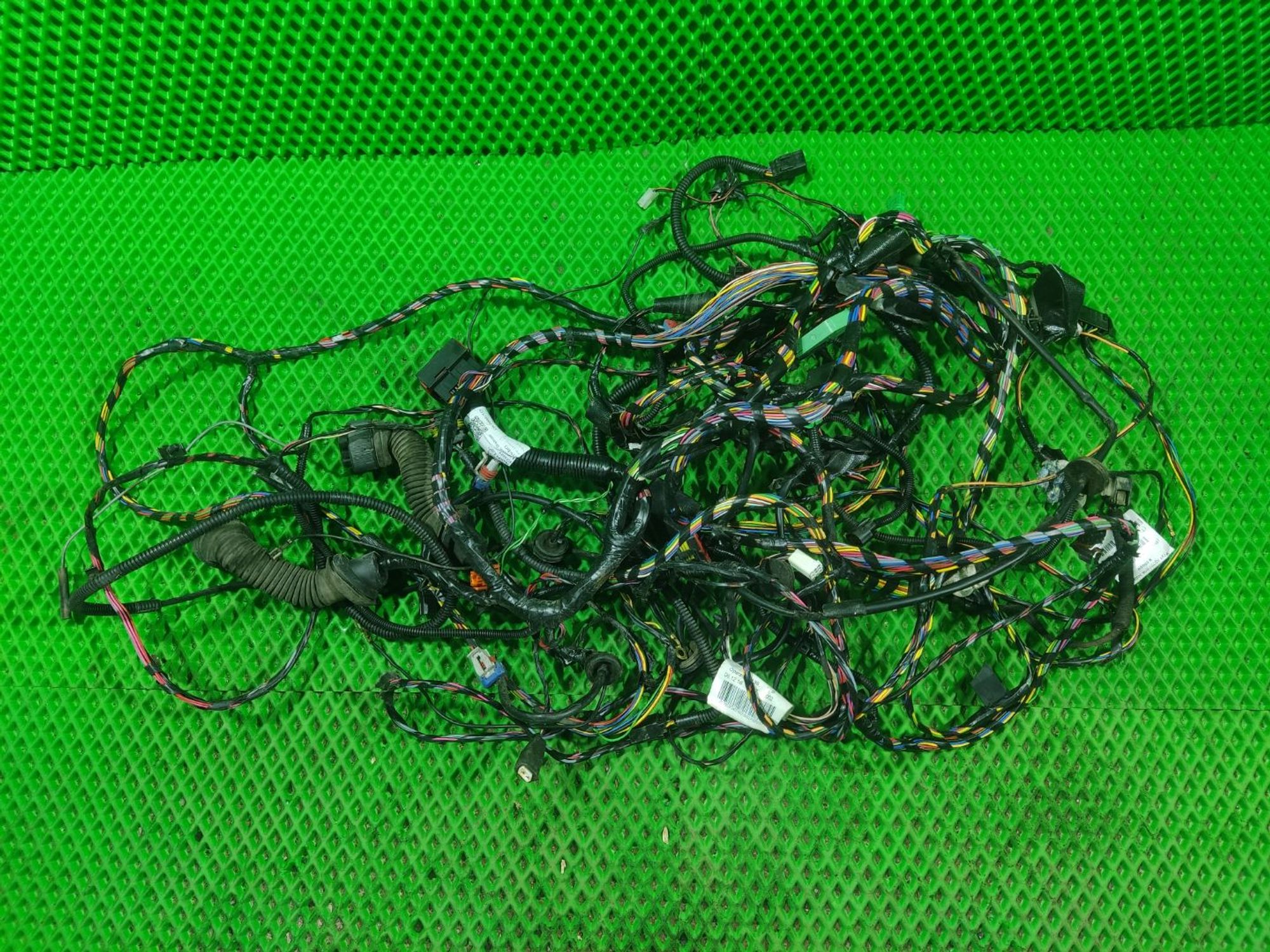 https://ycs.partsauto.market/partsauto-images/thmbs/userImages/a2d258a61cc08549ac0329b7373022c0/part/0d56d0a3-479b-4b43-af30-6fa3f296bf24_1770638251766.jpg