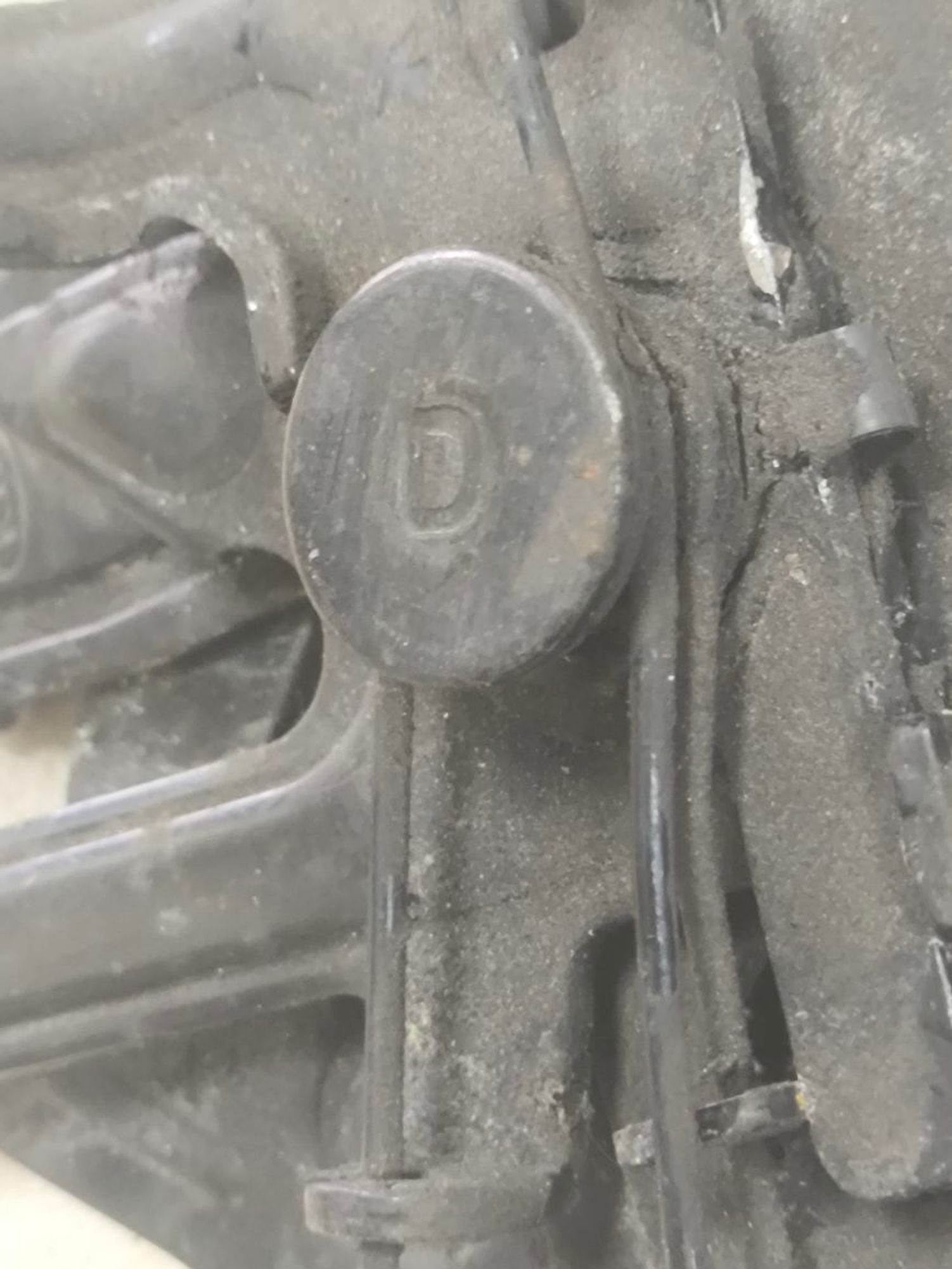 https://ycs.partsauto.market/partsauto-images/thmbs/userImages/a2d258a61cc08549ac0329b7373022c0/part/0efef94e-8094-4a3d-afee-d264b432d8ac_1781695108155.jpg