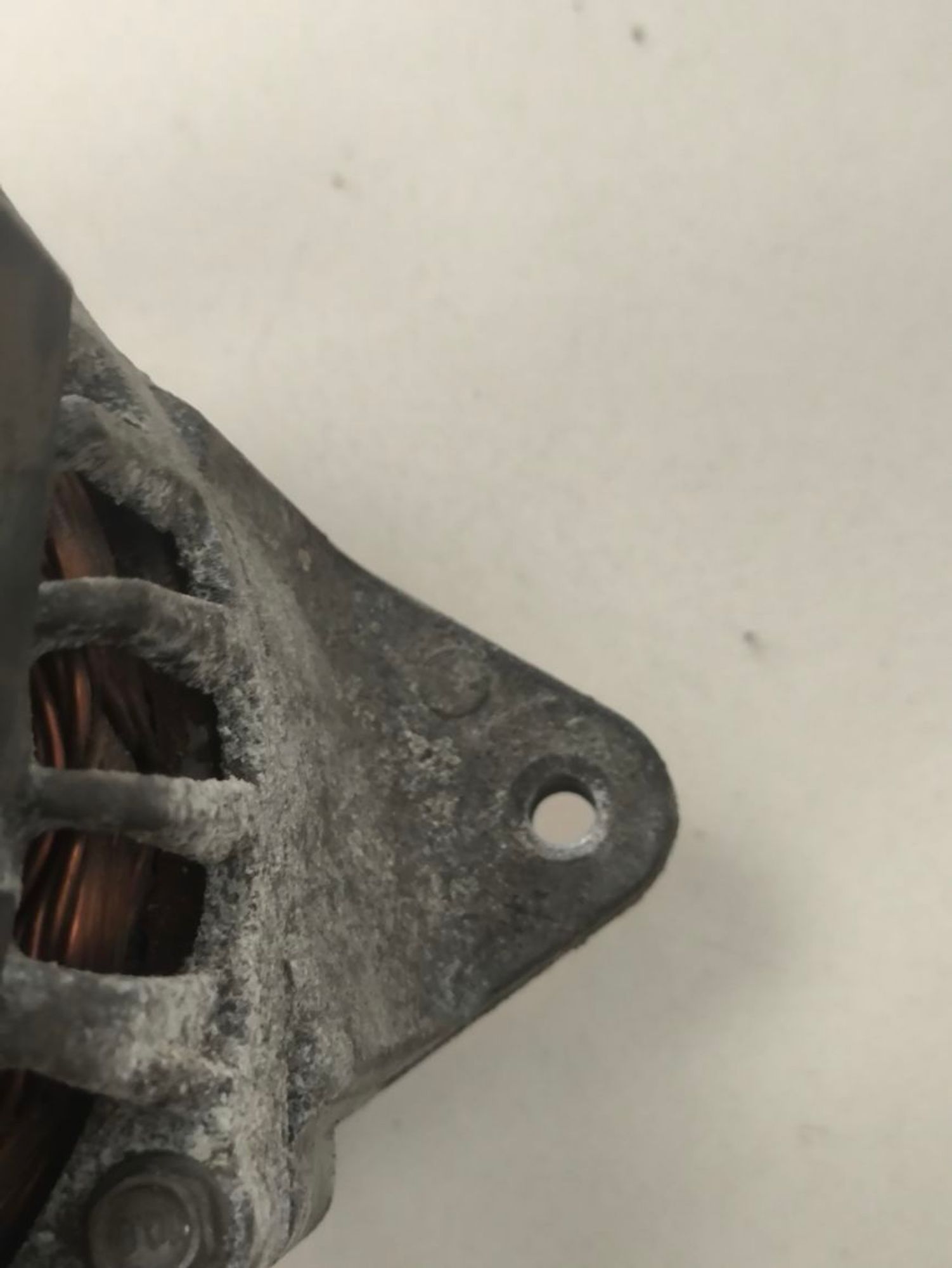 https://ycs.partsauto.market/partsauto-images/thmbs/userImages/a2d258a61cc08549ac0329b7373022c0/part/0f228aca-6a65-4df8-85f0-9893bb30c57d_1785588868932.jpg
