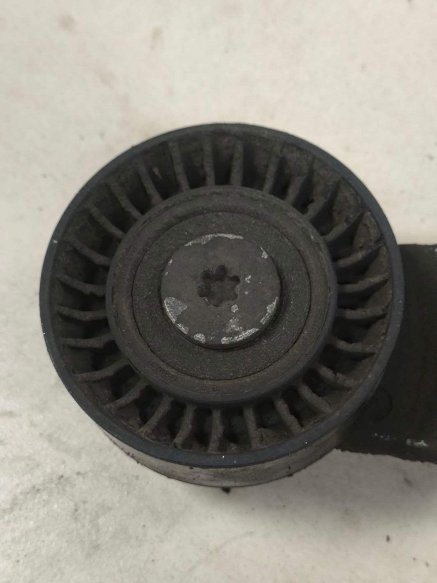 https://ycs.partsauto.market/partsauto-images/thmbs/userImages/a2d258a61cc08549ac0329b7373022c0/part/0f51ed07-71b1-4140-a70b-1ef716ce14ad_1787039434977.jpg