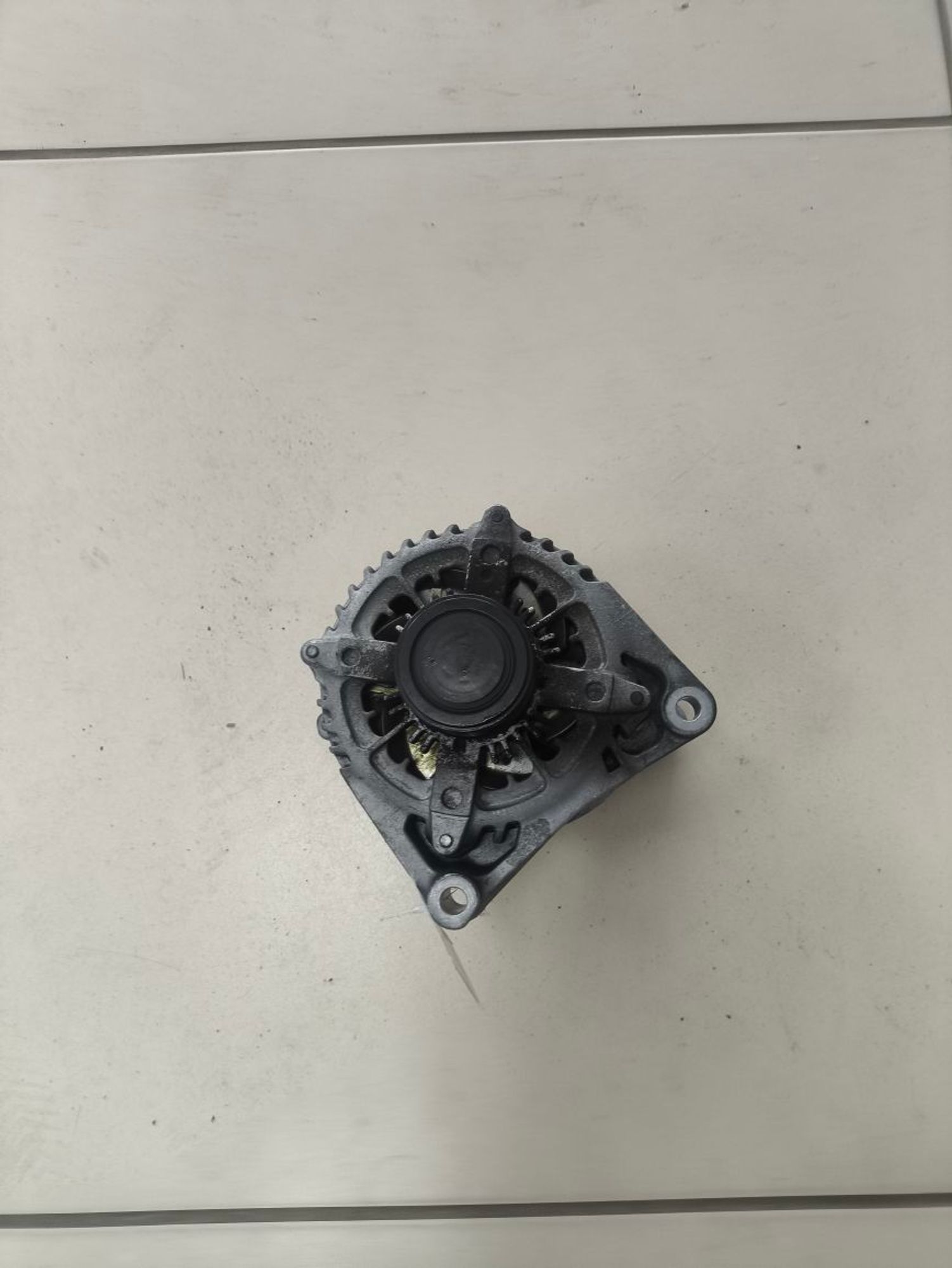 https://ycs.partsauto.market/partsauto-images/thmbs/userImages/a2d258a61cc08549ac0329b7373022c0/part/1003af44-c0ba-4c91-9c03-93134acf1699_1785937632612.jpg