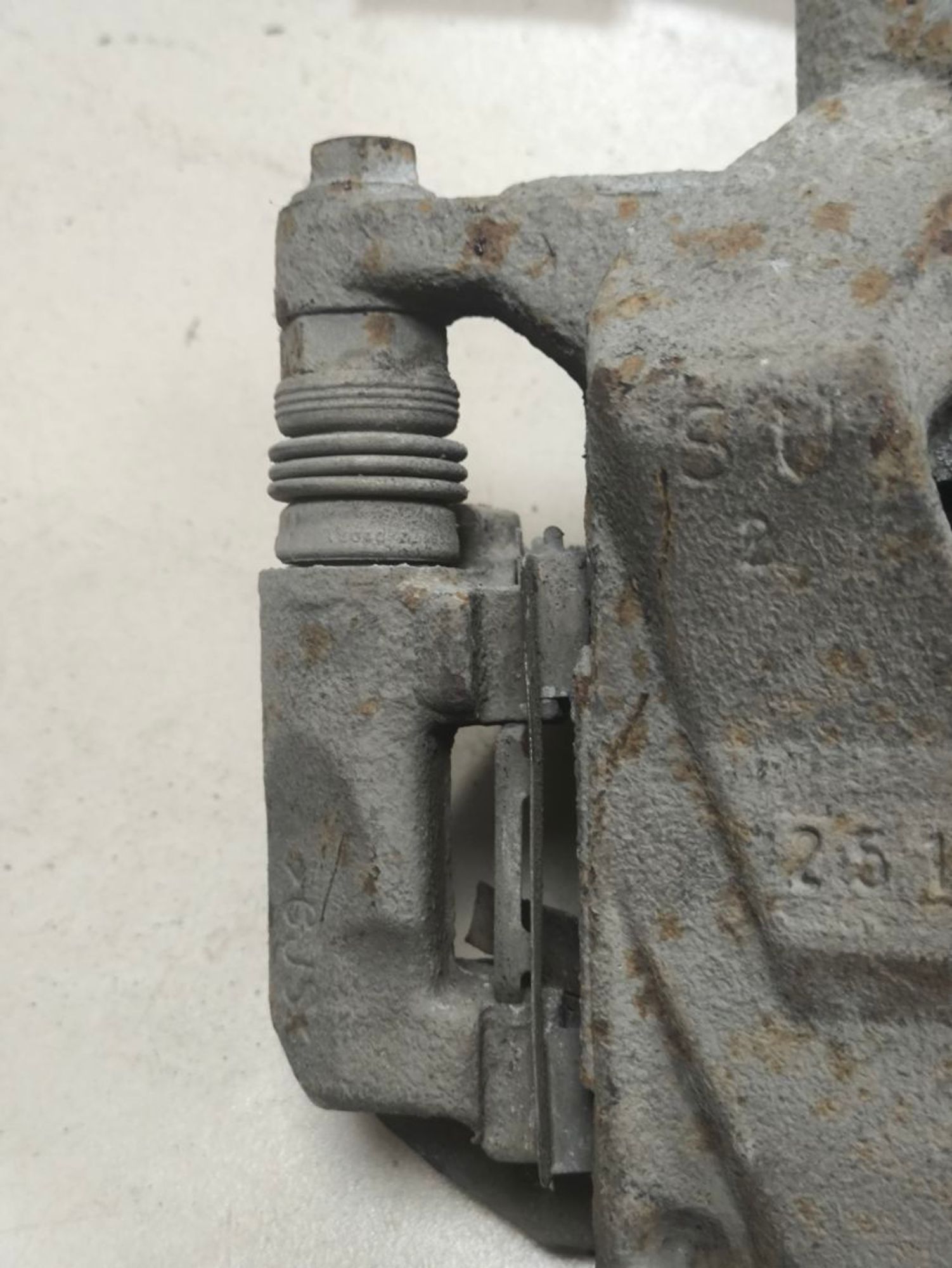 https://ycs.partsauto.market/partsauto-images/thmbs/userImages/a2d258a61cc08549ac0329b7373022c0/part/1037c99b-1853-47e1-a14d-750d725dd24e_1787233013297.jpg