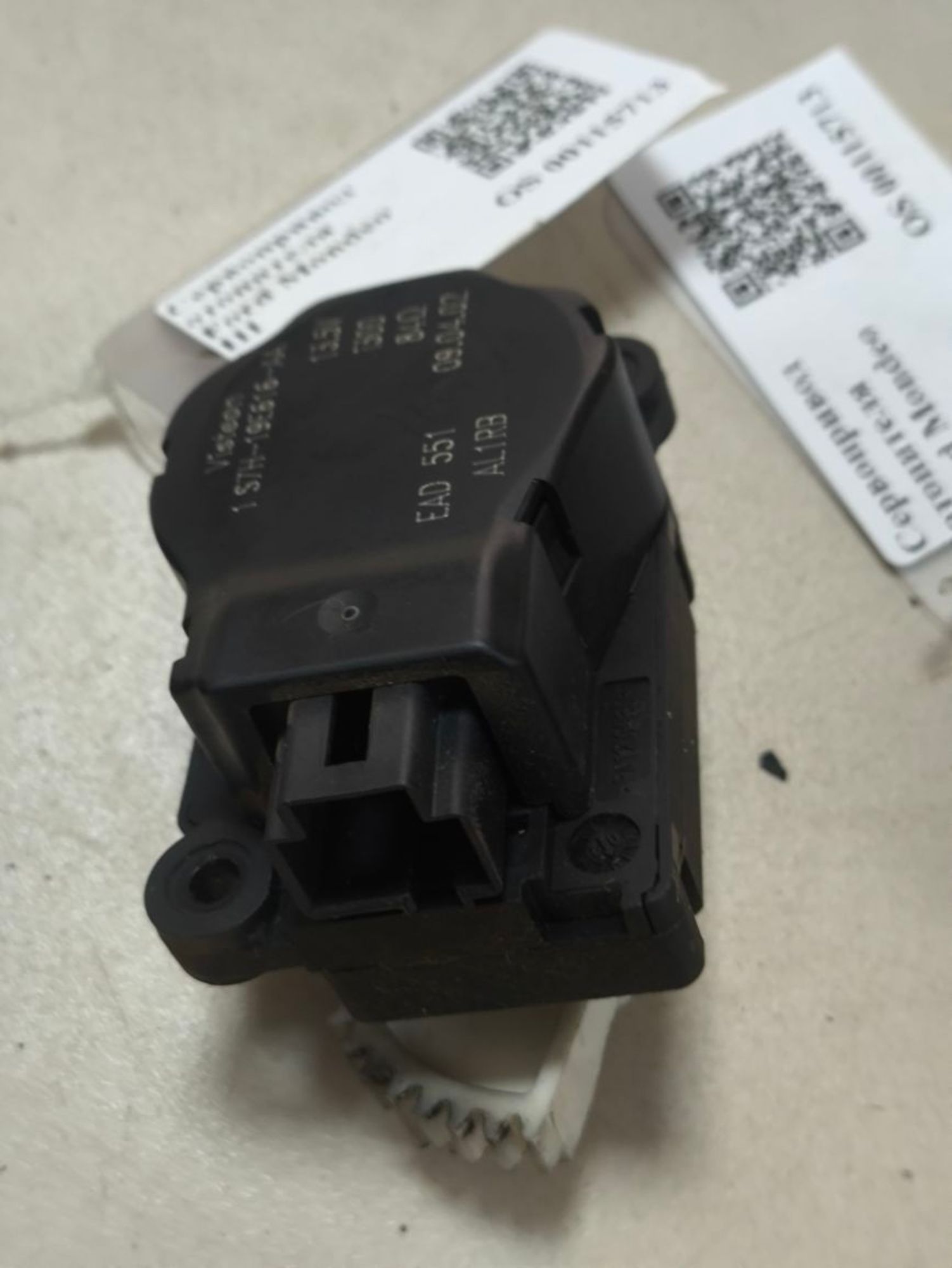 https://ycs.partsauto.market/partsauto-images/thmbs/userImages/a2d258a61cc08549ac0329b7373022c0/part/12128b55-5c78-43b0-99ee-f264355cd5aa_1787033783468.jpg