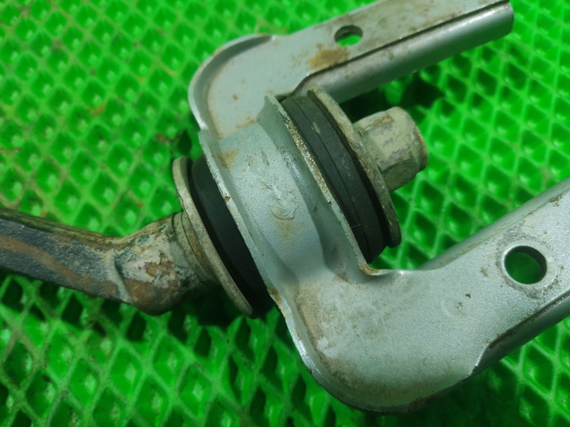 Рычаг подвески правый Lada Granta Liftback, 800 рублей, Тамбов