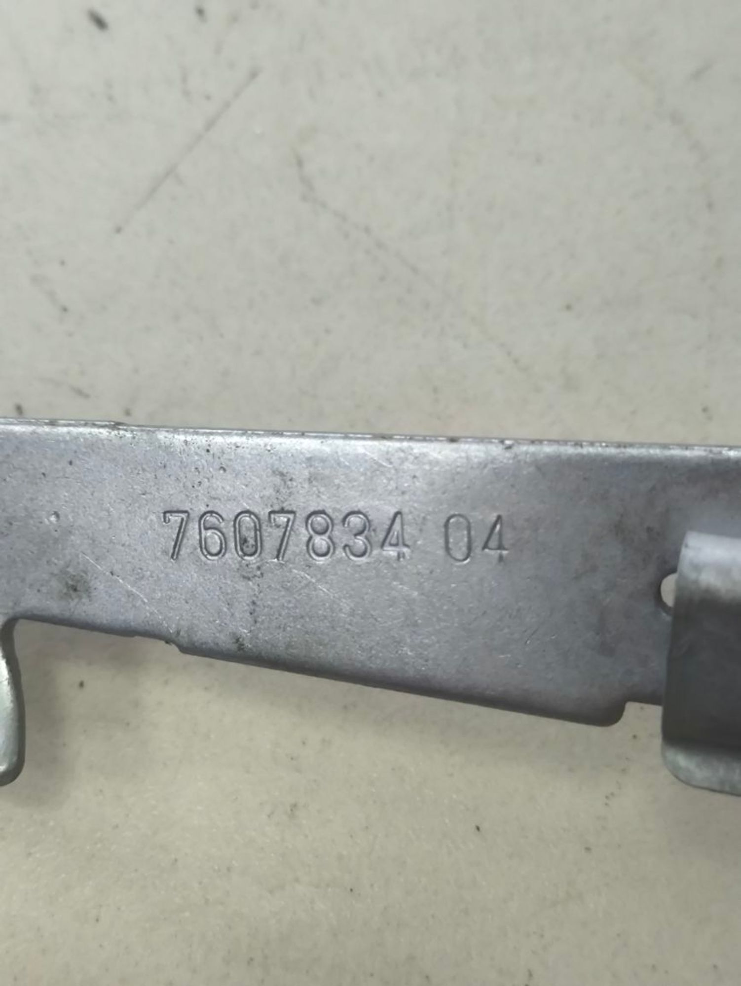 https://ycs.partsauto.market/partsauto-images/thmbs/userImages/a2d258a61cc08549ac0329b7373022c0/part/135459c3-a01d-44d2-9974-6297880d3540_1786109545939.jpg