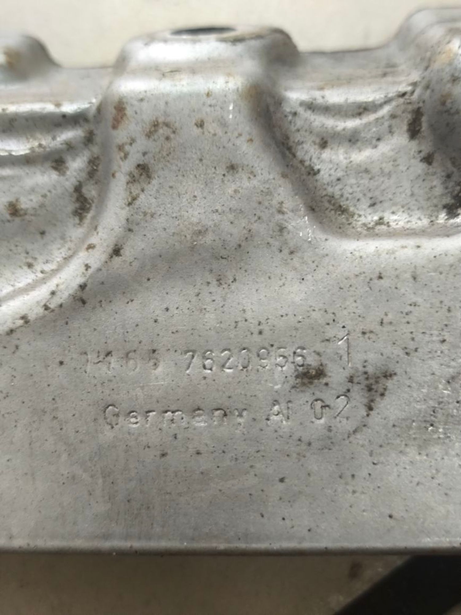 https://ycs.partsauto.market/partsauto-images/thmbs/userImages/a2d258a61cc08549ac0329b7373022c0/part/1423339e-d252-471c-9719-d702a7411a7b_1787141605178.jpg