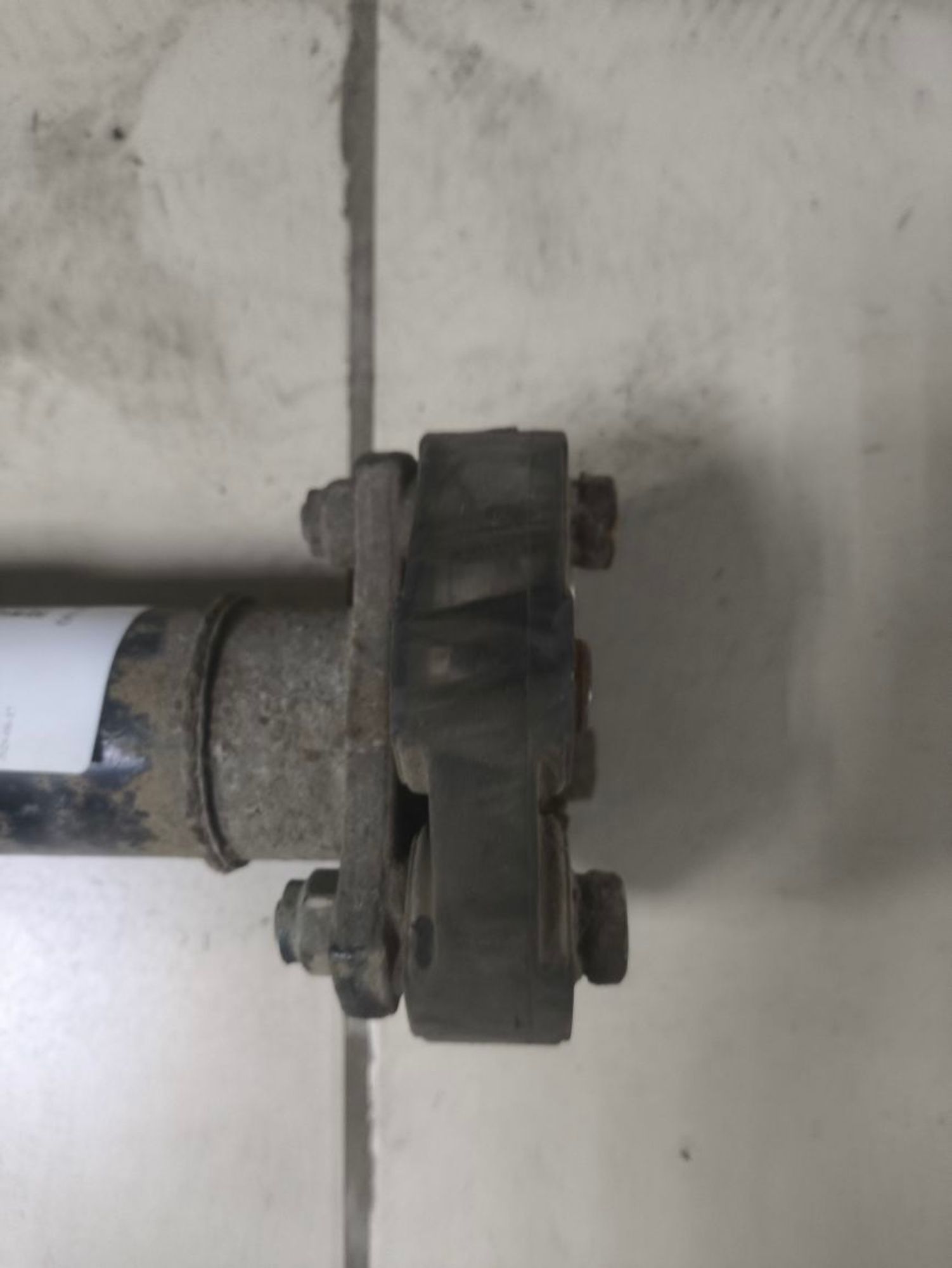 https://ycs.partsauto.market/partsauto-images/thmbs/userImages/a2d258a61cc08549ac0329b7373022c0/part/1480aa85-5a76-4f59-a5d6-a92218d2afcc_1781687006535.jpg