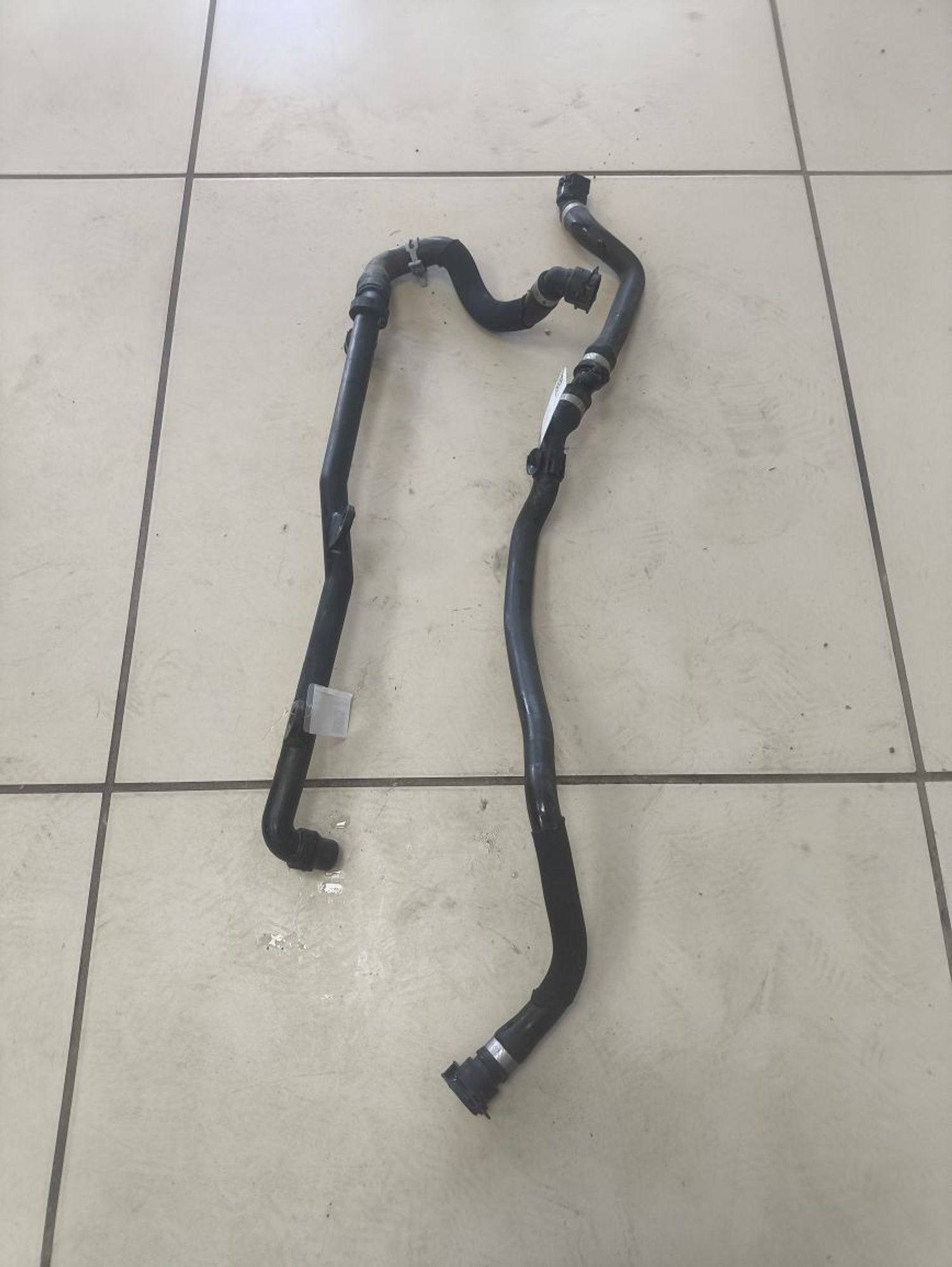 https://ycs.partsauto.market/partsauto-images/thmbs/userImages/a2d258a61cc08549ac0329b7373022c0/part/154f1b64-2596-47e2-b7c9-f0a7e0426cf2_1786021167638.jpg
