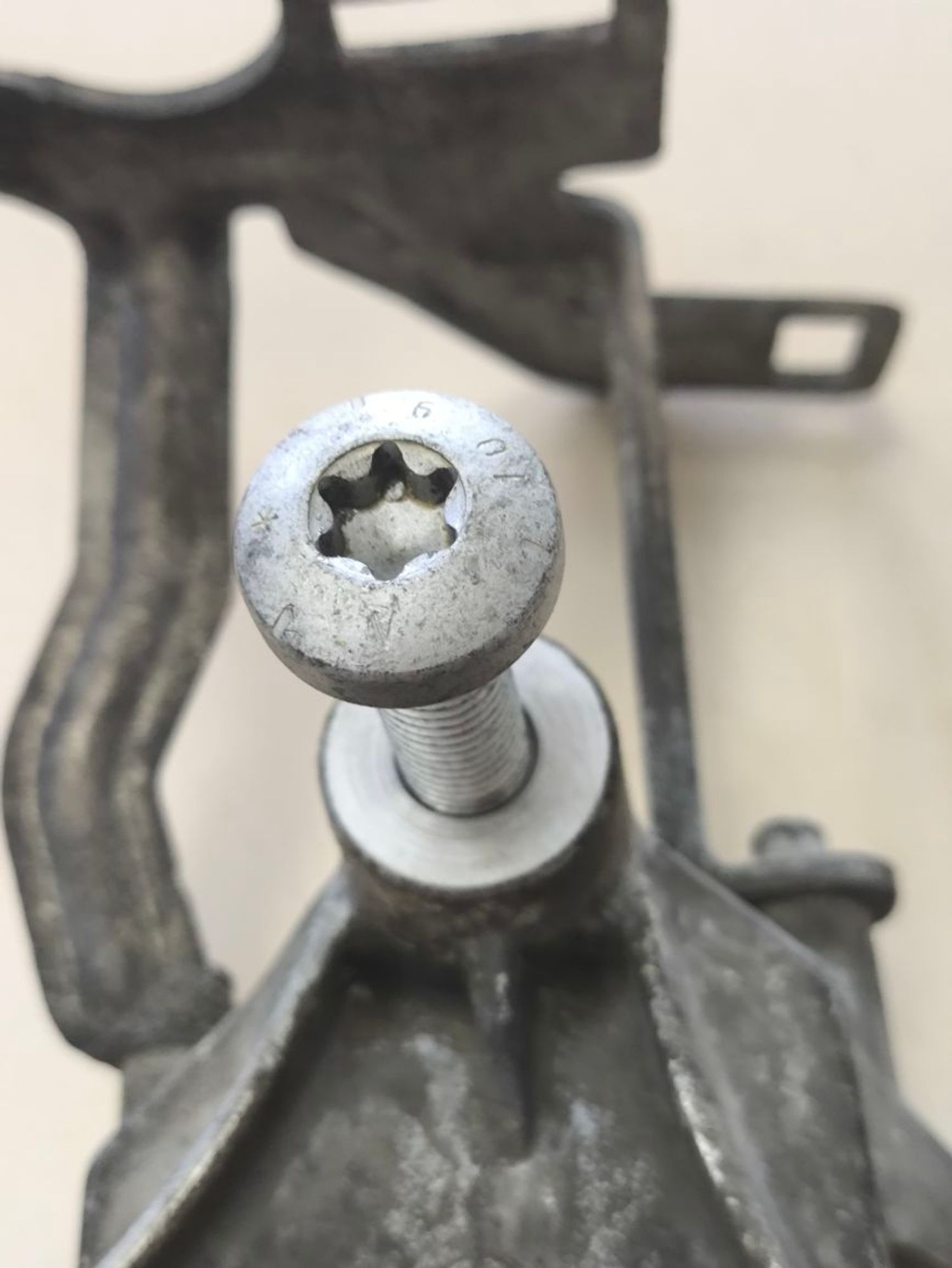 https://ycs.partsauto.market/partsauto-images/thmbs/userImages/a2d258a61cc08549ac0329b7373022c0/part/15cb934f-8308-4766-bdce-6fab7ad9c02a_1784728001374.jpg