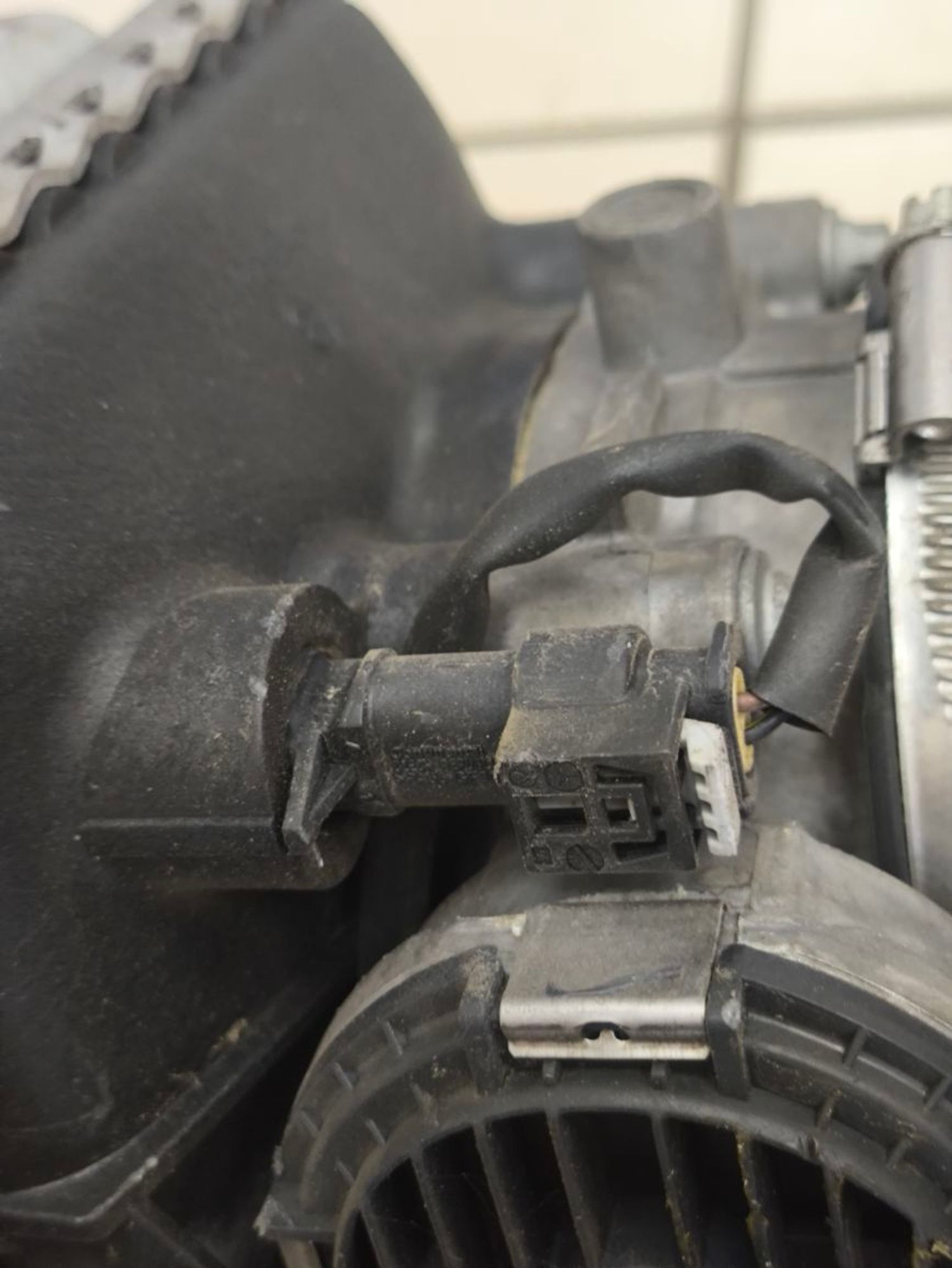 https://ycs.partsauto.market/partsauto-images/thmbs/userImages/a2d258a61cc08549ac0329b7373022c0/part/1809ab11-1a93-4f95-85e1-ef0d8029204d_1784623747259.jpg