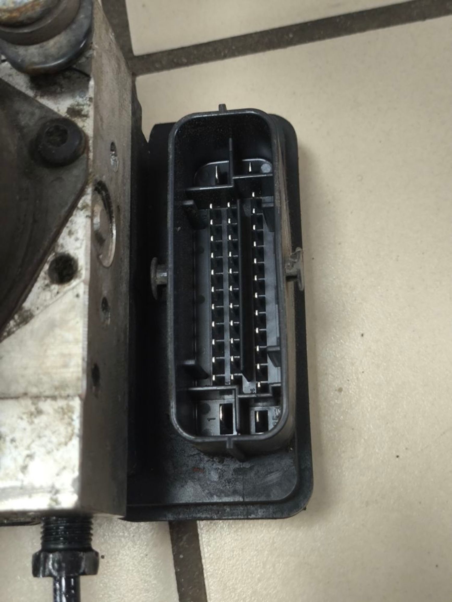 https://ycs.partsauto.market/partsauto-images/thmbs/userImages/a2d258a61cc08549ac0329b7373022c0/part/18313c32-776c-4c73-8878-4d84eb3dad92_1782292044317.jpg