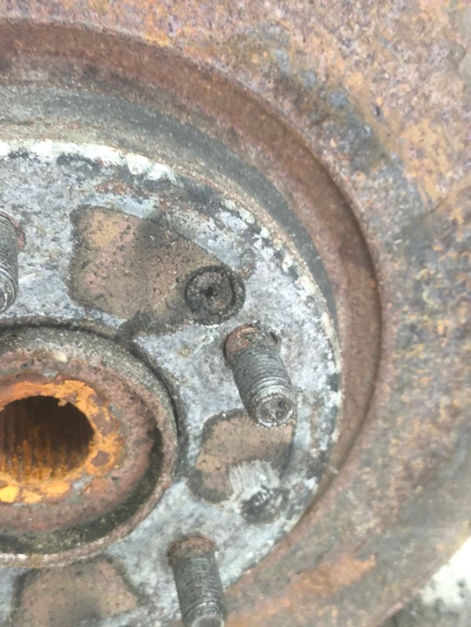 https://ycs.partsauto.market/partsauto-images/thmbs/userImages/a2d258a61cc08549ac0329b7373022c0/part/186dac41-fa56-460e-9b65-61590dbe8230_1786438507273.jpg