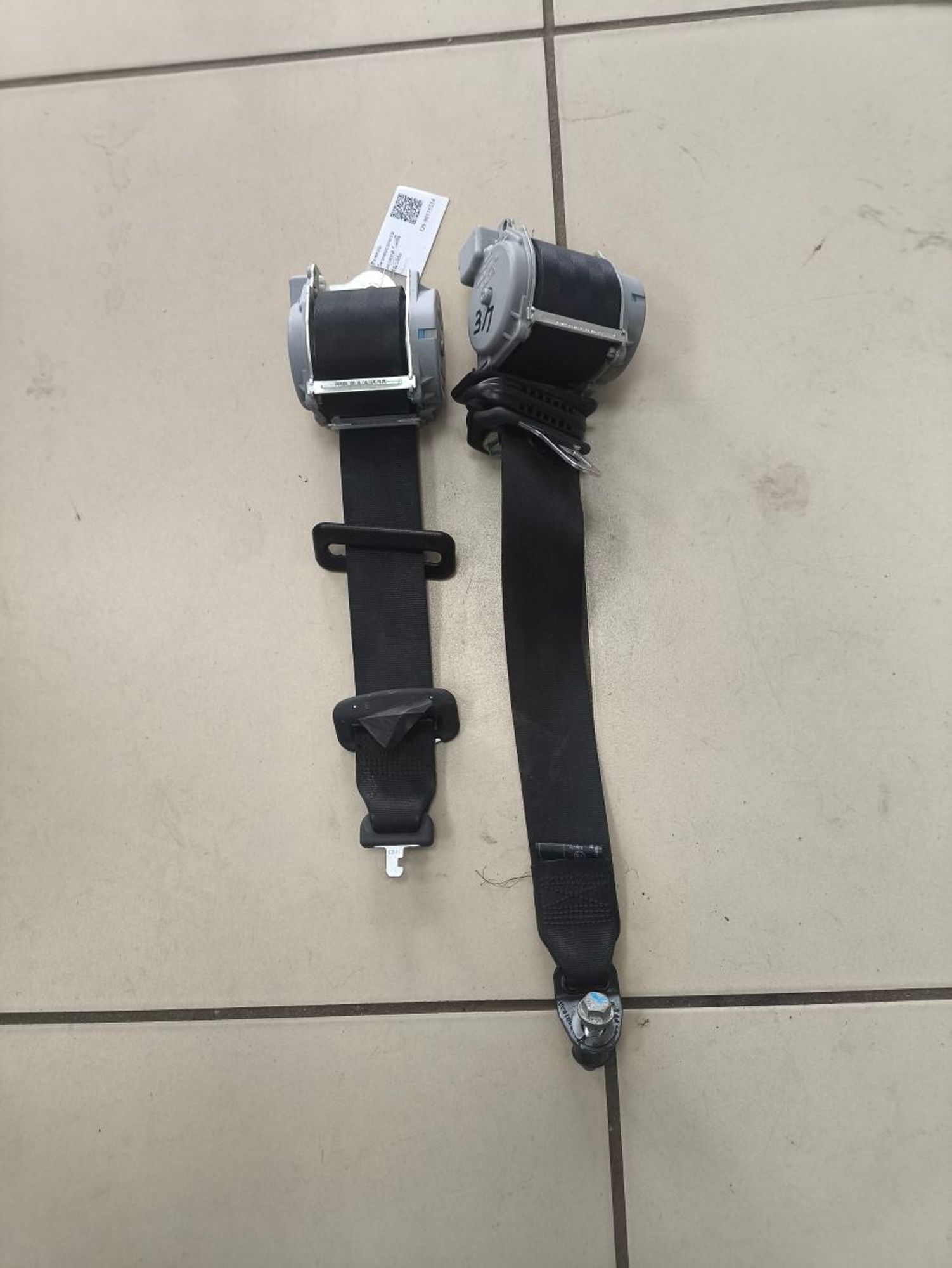 https://ycs.partsauto.market/partsauto-images/thmbs/userImages/a2d258a61cc08549ac0329b7373022c0/part/1977ef47-7d99-45ac-b4de-ed84687766da_1784815998332.jpg
