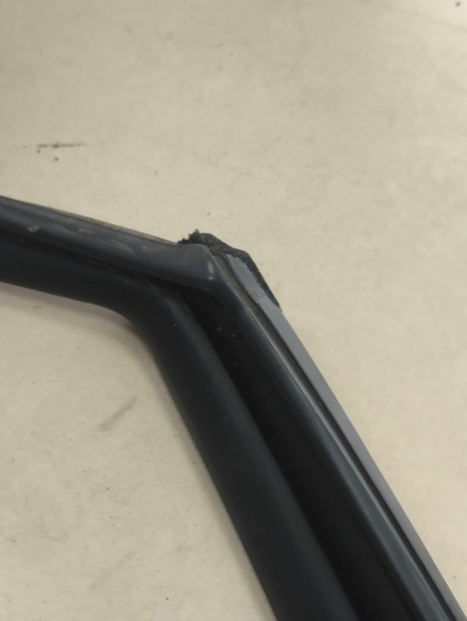 https://ycs.partsauto.market/partsauto-images/thmbs/userImages/a2d258a61cc08549ac0329b7373022c0/part/1ab75b5f-0237-49d6-b9e0-49dfad02d079_1785491799525.jpg