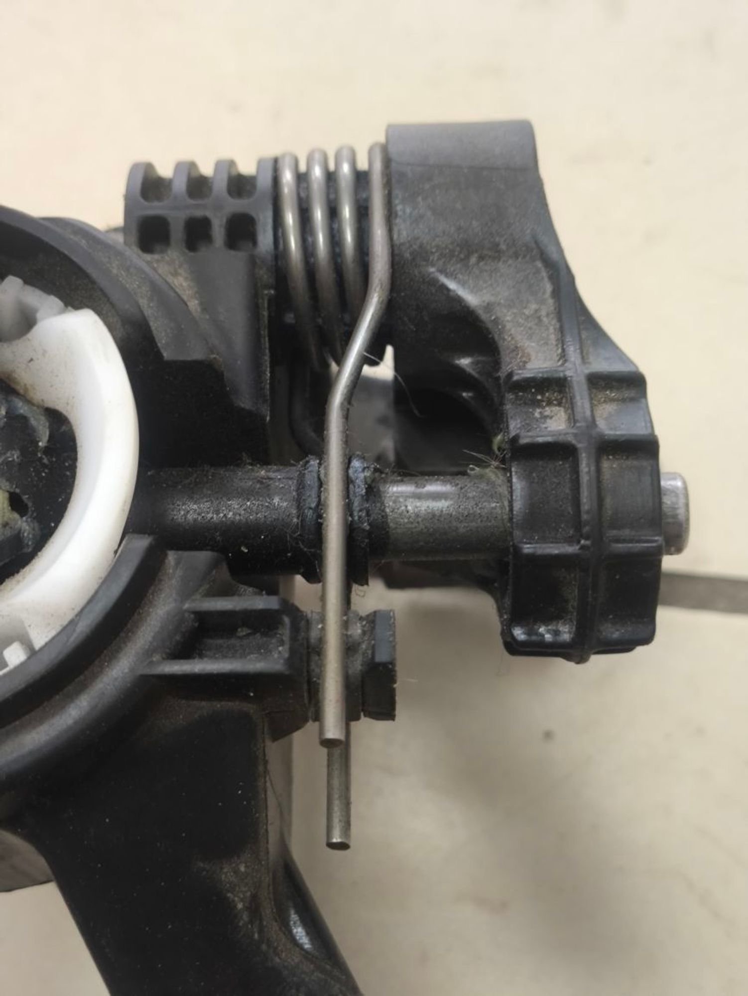https://ycs.partsauto.market/partsauto-images/thmbs/userImages/a2d258a61cc08549ac0329b7373022c0/part/1b9cf32b-4f0f-42e0-8d6b-762d8d9bdc6e_1785484765743.jpg