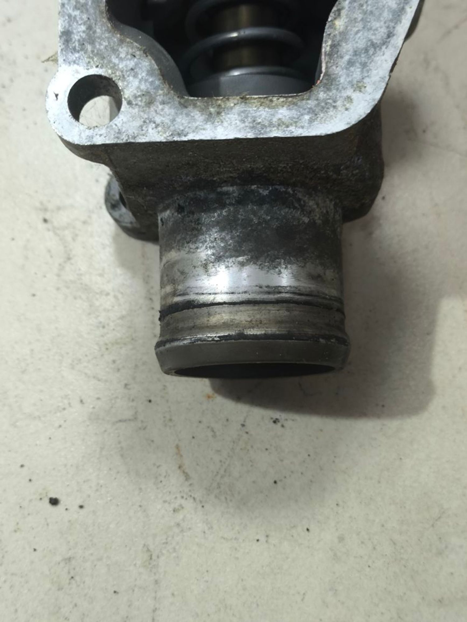 https://ycs.partsauto.market/partsauto-images/thmbs/userImages/a2d258a61cc08549ac0329b7373022c0/part/213ebed6-1490-4657-b551-7a334fb00aaf_1782380198076.jpg