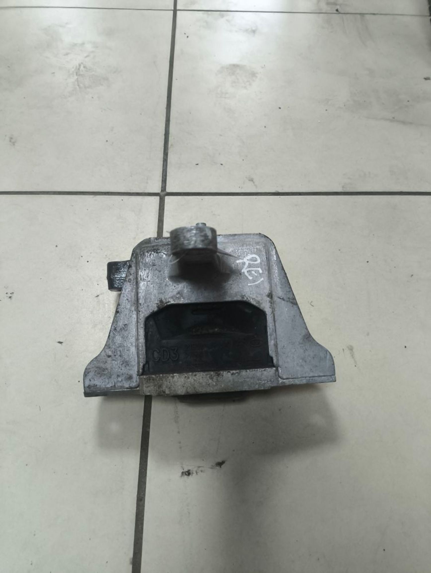 https://ycs.partsauto.market/partsauto-images/thmbs/userImages/a2d258a61cc08549ac0329b7373022c0/part/21baf5eb-54a2-4292-8d43-c5e18f1d514e_1787148881868.jpg