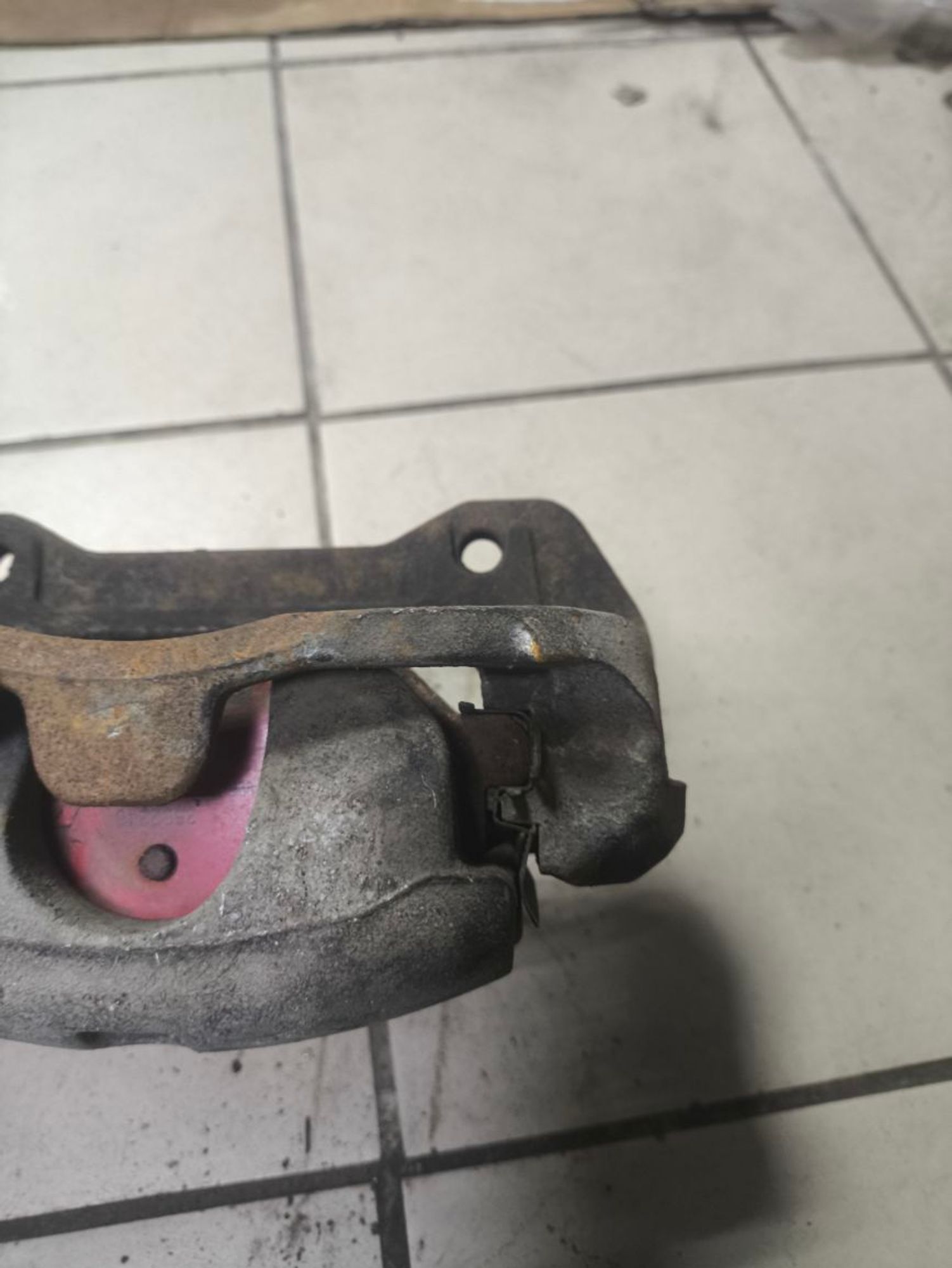 https://ycs.partsauto.market/partsauto-images/thmbs/userImages/a2d258a61cc08549ac0329b7373022c0/part/24373b9a-e174-4c5e-93e8-a70dd0310d76_1787126554249.jpg