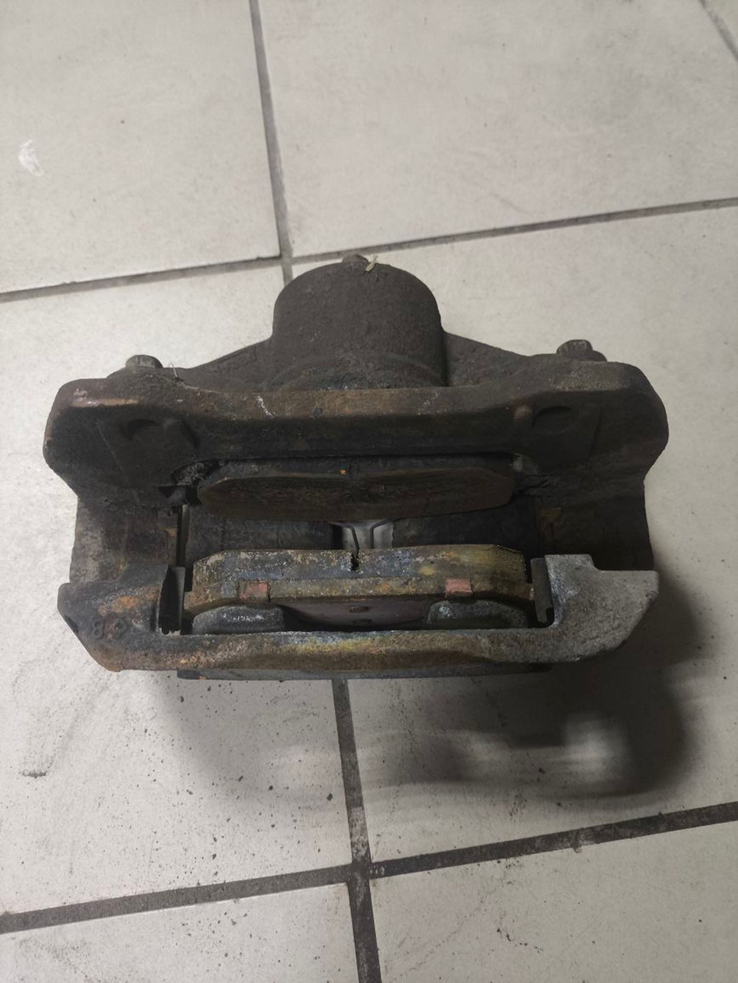 https://ycs.partsauto.market/partsauto-images/thmbs/userImages/a2d258a61cc08549ac0329b7373022c0/part/24897201-3e1d-407b-ac11-73bb72dd8643_1787126552490.jpg