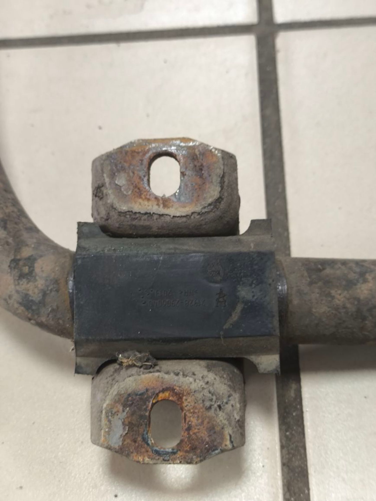 https://ycs.partsauto.market/partsauto-images/thmbs/userImages/a2d258a61cc08549ac0329b7373022c0/part/25bad14c-e7f6-4d9d-90b0-ba90dcfecbdb_1782302823361.jpg