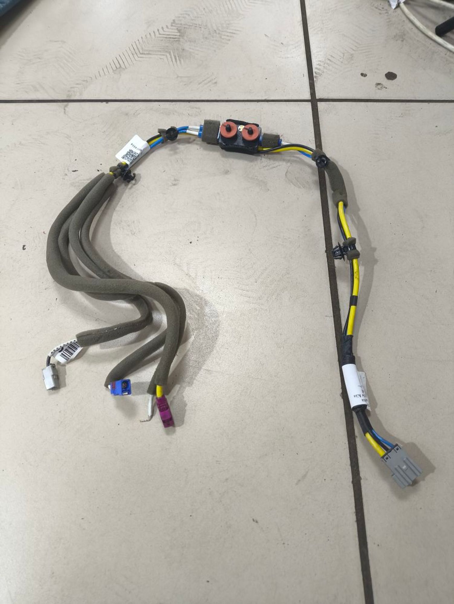https://ycs.partsauto.market/partsauto-images/thmbs/userImages/a2d258a61cc08549ac0329b7373022c0/part/26b95536-fcc8-49c2-99c1-ef9d1ddfbb81_1782298897981.jpg