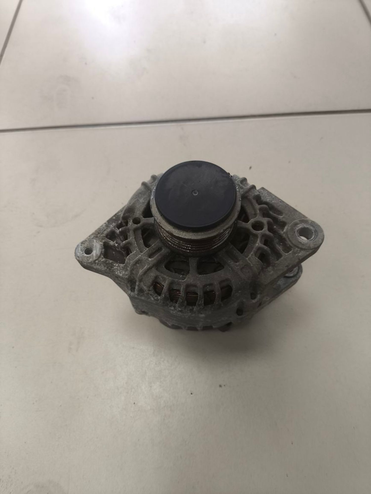 https://ycs.partsauto.market/partsauto-images/thmbs/userImages/a2d258a61cc08549ac0329b7373022c0/part/2779ff7a-68bf-4d51-aa47-902fb9ace7dc_1785588859291.jpg