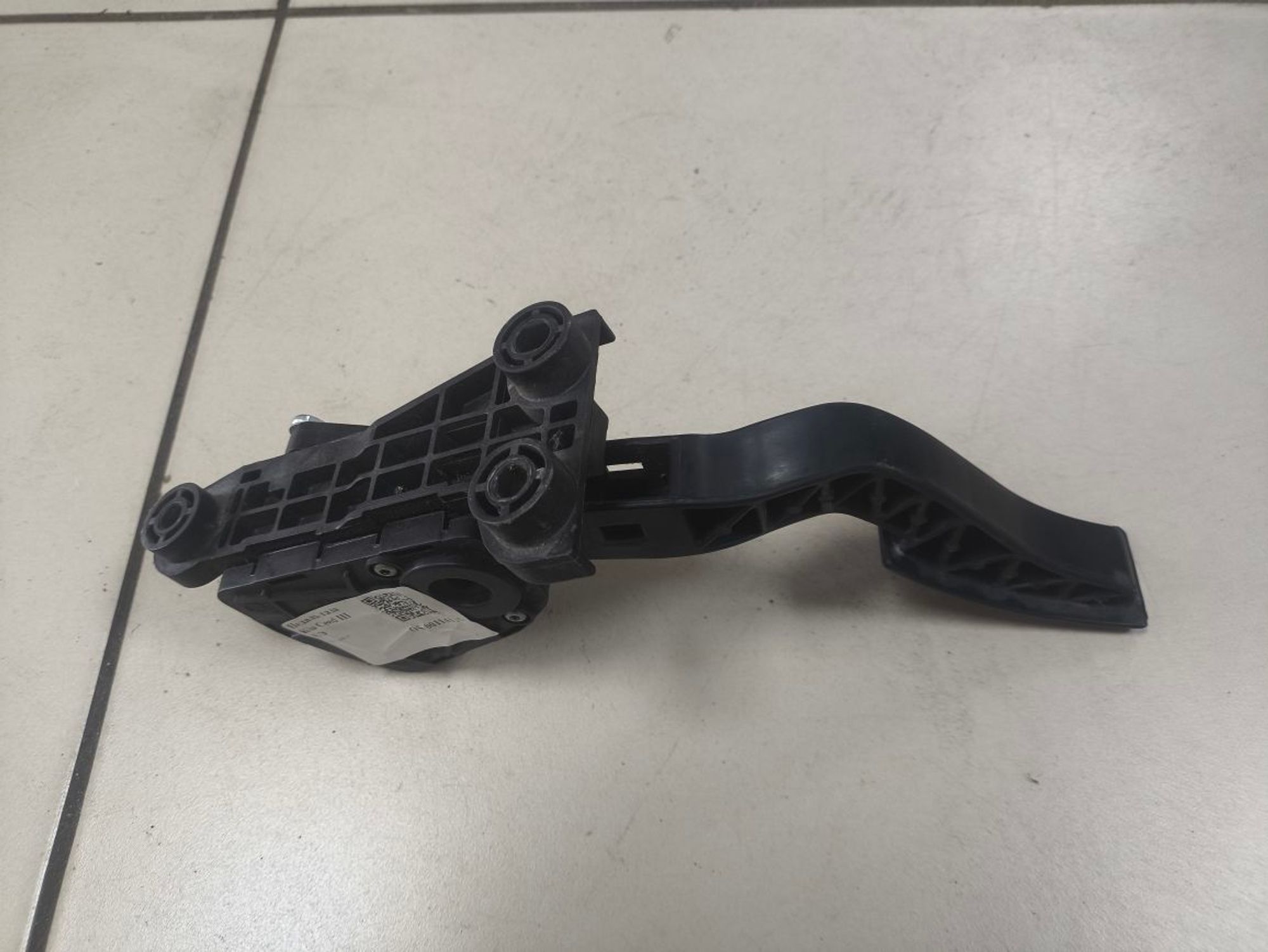 https://ycs.partsauto.market/partsauto-images/thmbs/userImages/a2d258a61cc08549ac0329b7373022c0/part/278ae51c-ae06-47b9-9e92-aa9ce1f3dd71_1781690050545.jpg