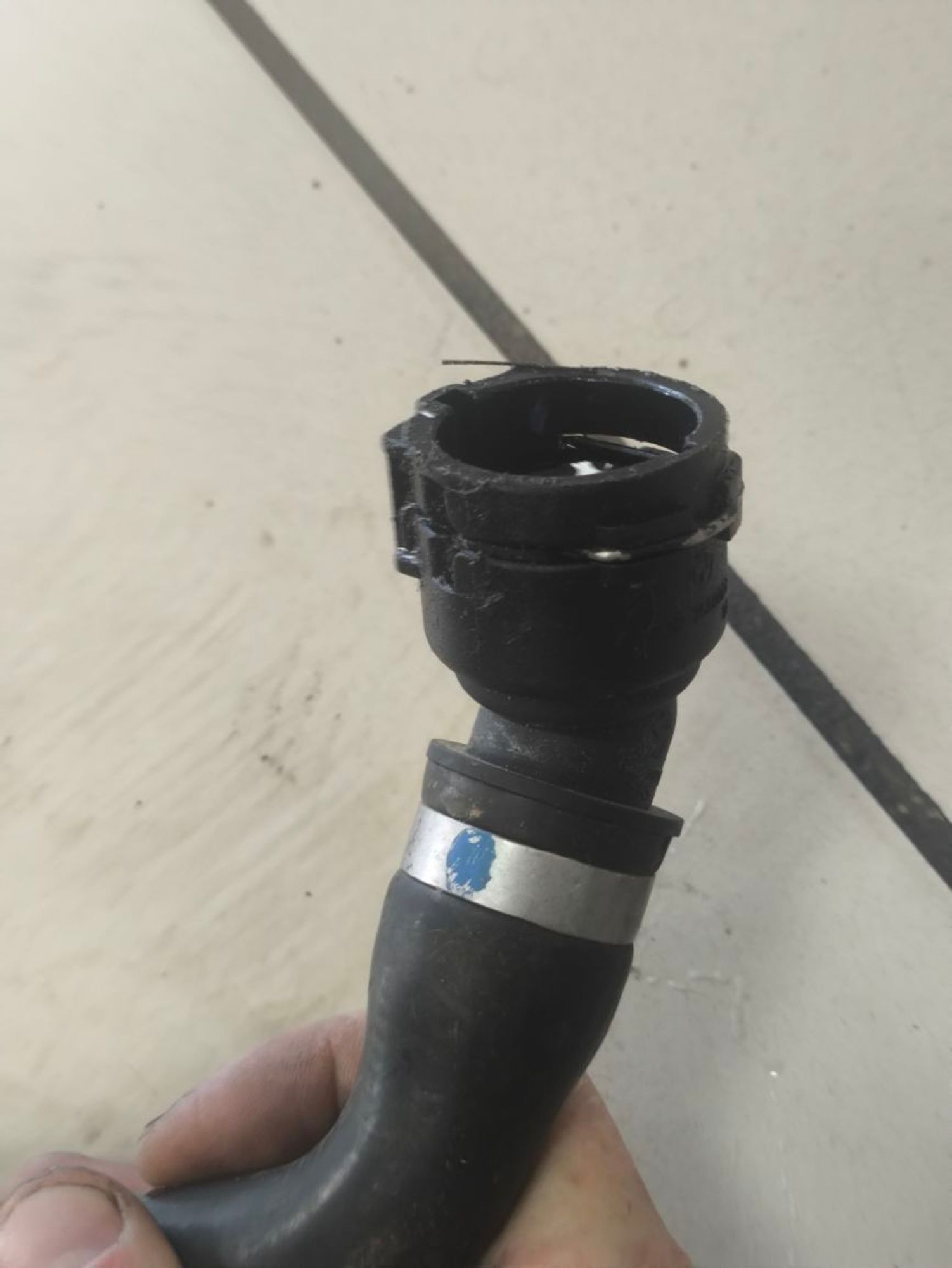 https://ycs.partsauto.market/partsauto-images/thmbs/userImages/a2d258a61cc08549ac0329b7373022c0/part/28657aa9-5712-4684-8eea-fd3b213110e8_1786013843126.jpg