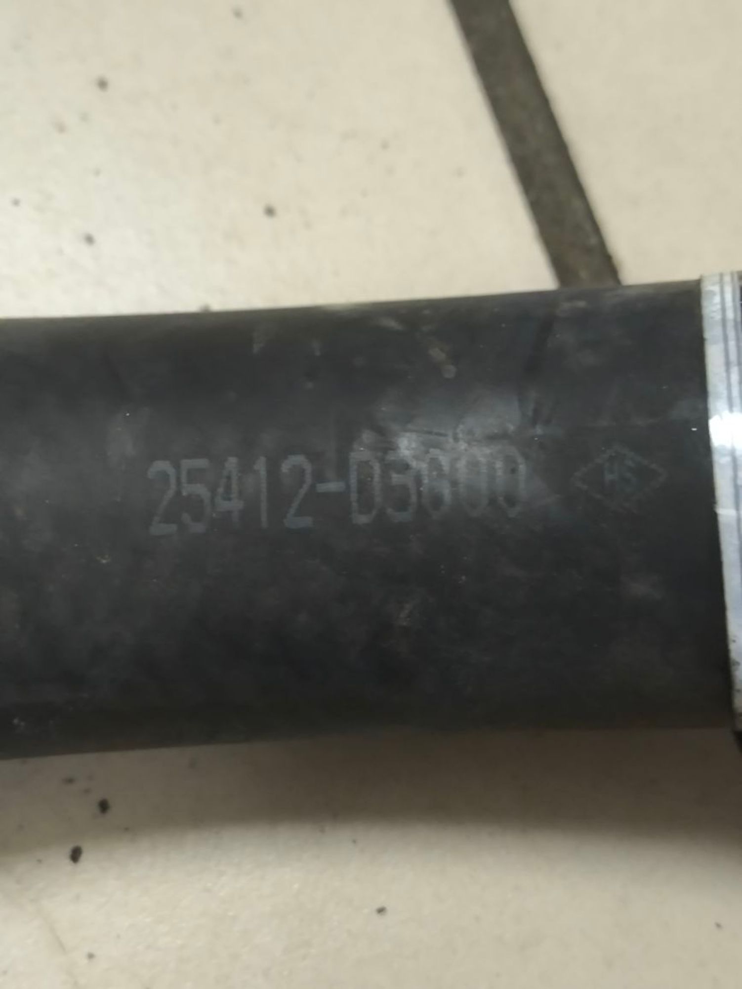 https://ycs.partsauto.market/partsauto-images/thmbs/userImages/a2d258a61cc08549ac0329b7373022c0/part/28a591c4-4cc9-46ea-84cb-6f31e457bb2b_1786957094336.jpg