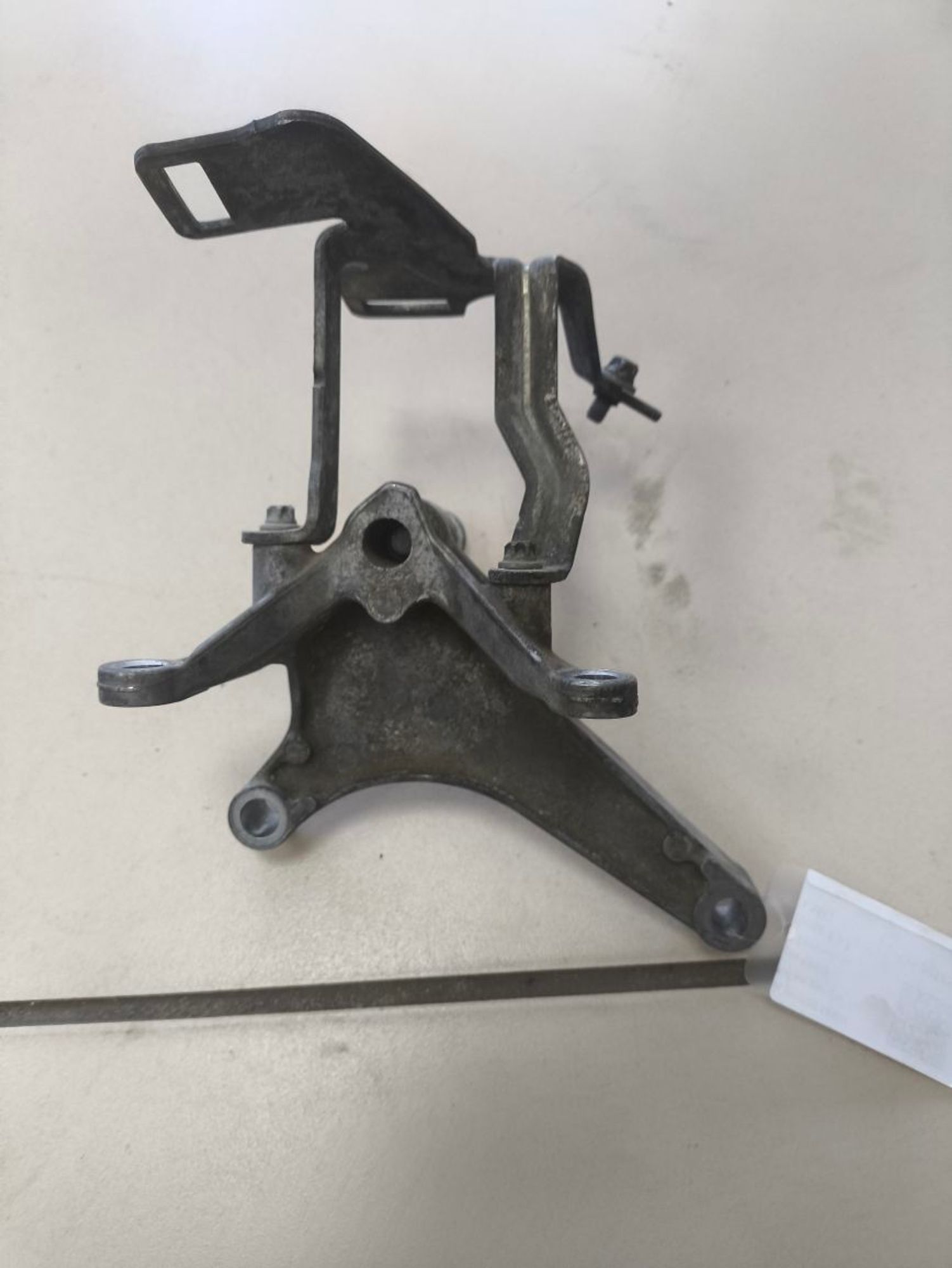 https://ycs.partsauto.market/partsauto-images/thmbs/userImages/a2d258a61cc08549ac0329b7373022c0/part/2947dc13-950d-45a7-b9a6-f518fdf34e0f_1784728002772.jpg