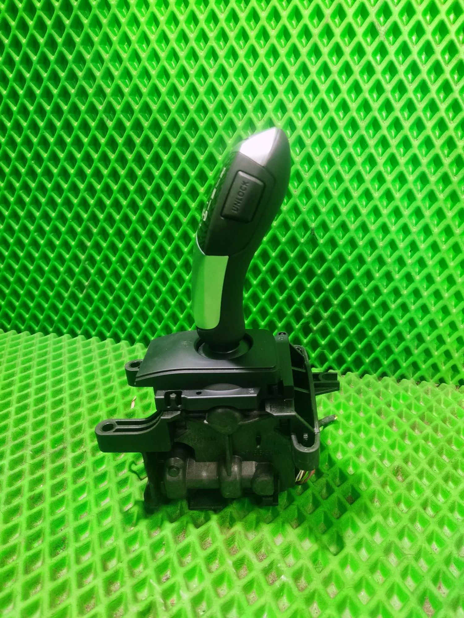 https://ycs.partsauto.market/partsauto-images/thmbs/userImages/a2d258a61cc08549ac0329b7373022c0/part/2a41ac8c-b1ca-4ef4-87ae-fc4c77db04dd_1777381138822.jpg