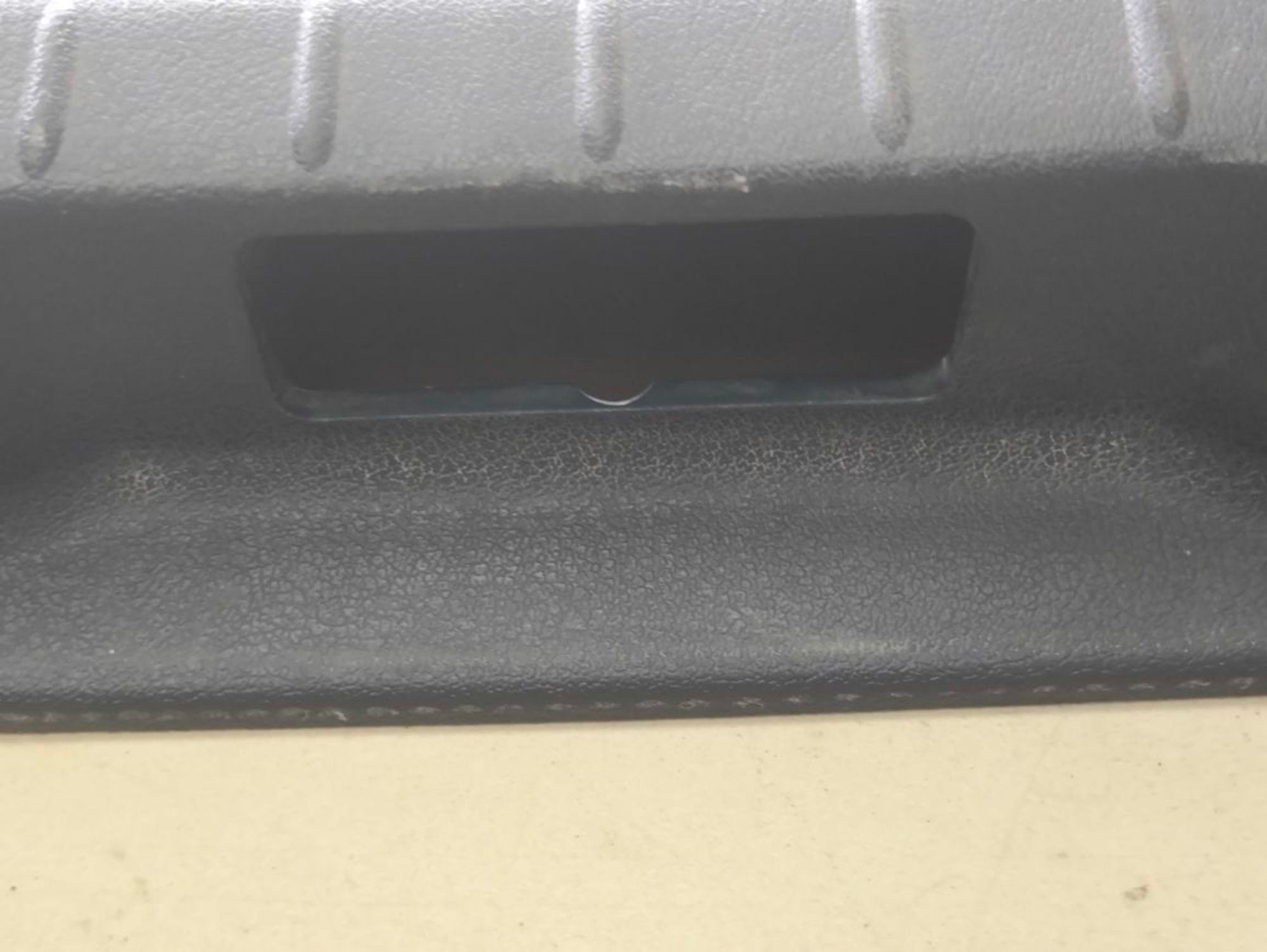 https://ycs.partsauto.market/partsauto-images/thmbs/userImages/a2d258a61cc08549ac0329b7373022c0/part/2a639cc5-ba67-44e2-80ab-2b7f2c333460_1784810421129.jpg