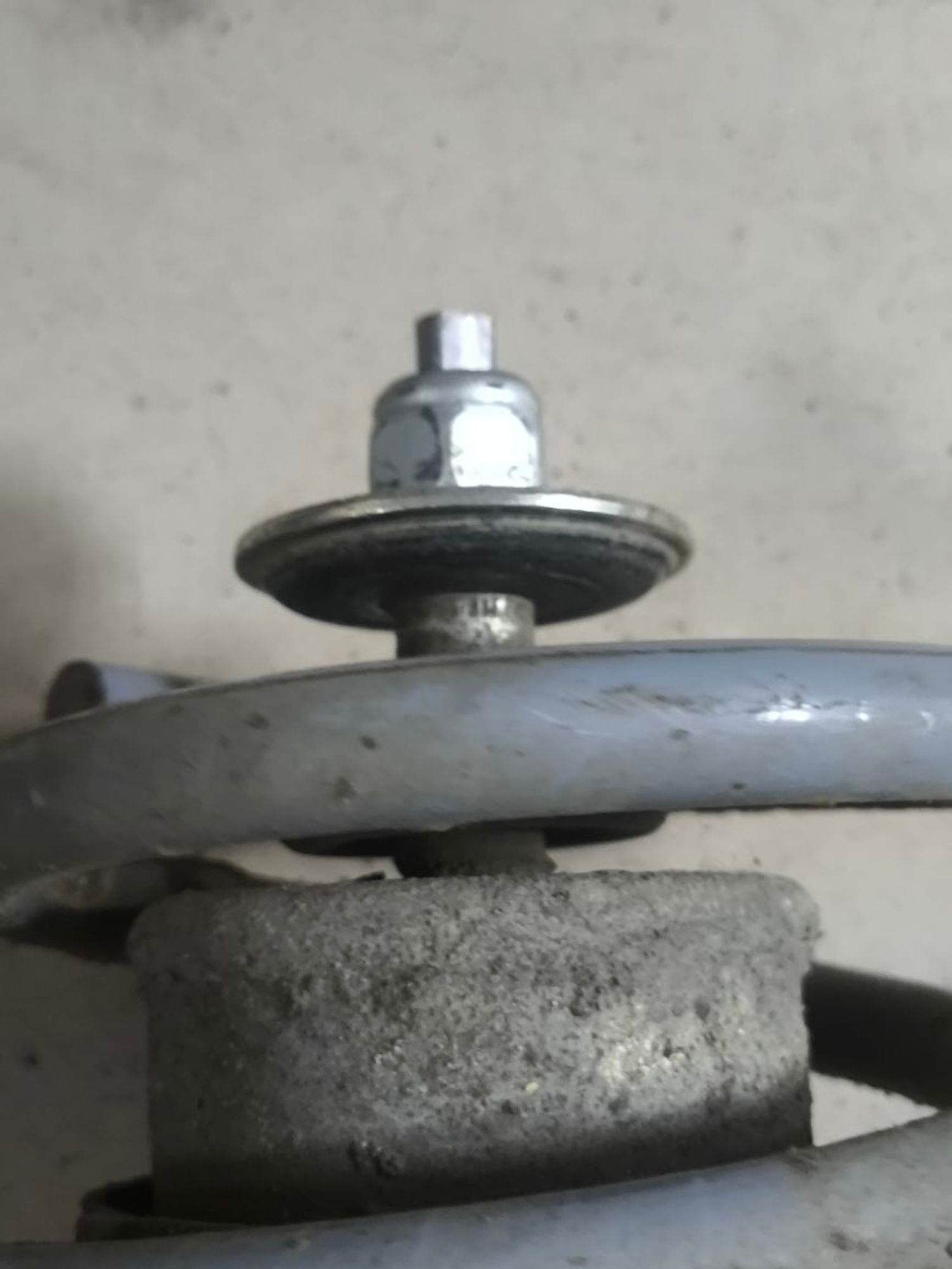 https://ycs.partsauto.market/partsauto-images/thmbs/userImages/a2d258a61cc08549ac0329b7373022c0/part/2c94379d-8470-4df2-a982-9cbe3a598838_1785478980304.jpg