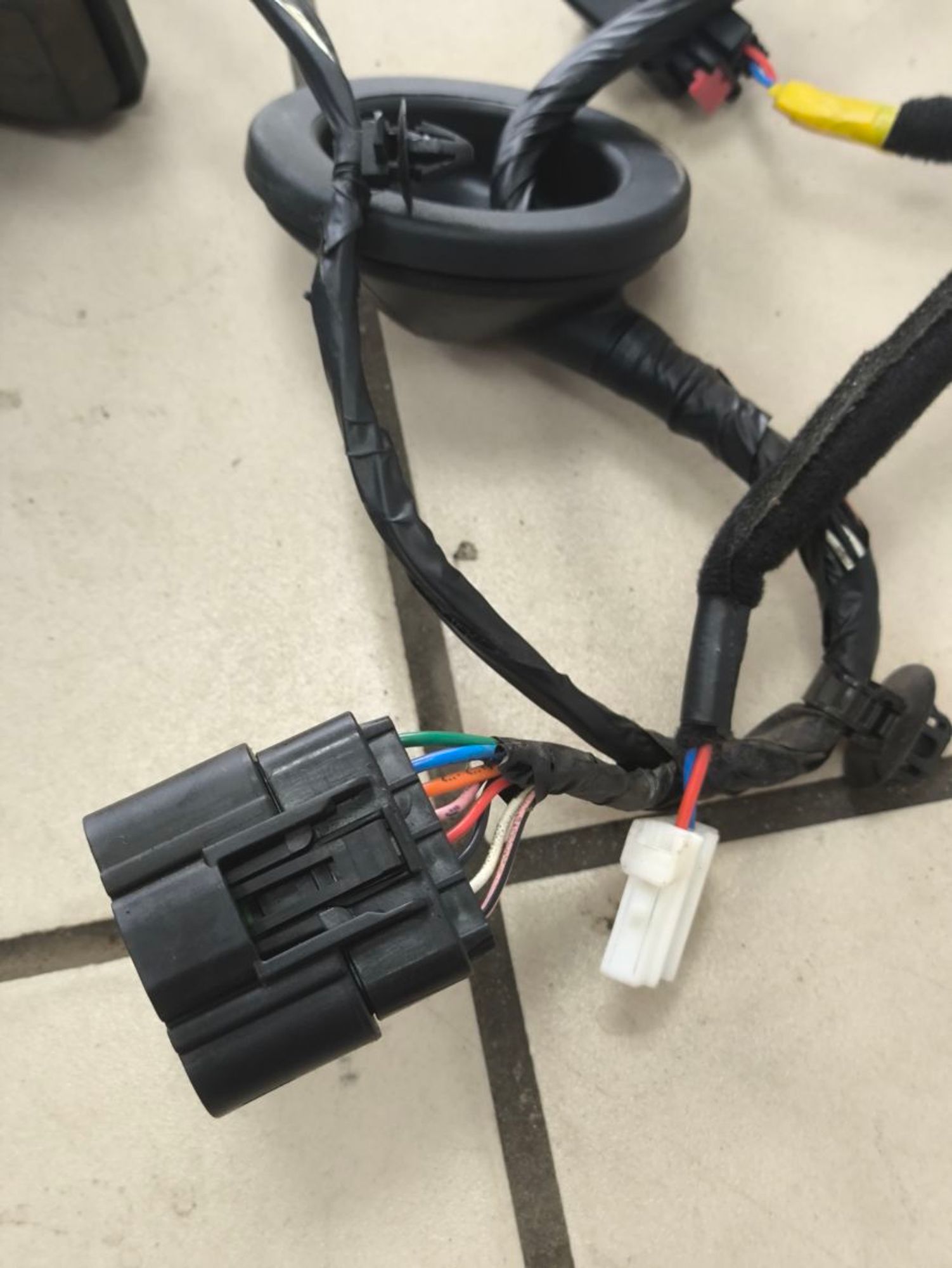 https://ycs.partsauto.market/partsauto-images/thmbs/userImages/a2d258a61cc08549ac0329b7373022c0/part/2cef7f16-ace9-4ec0-8495-6f2076ec9e76_1784804430021.jpg
