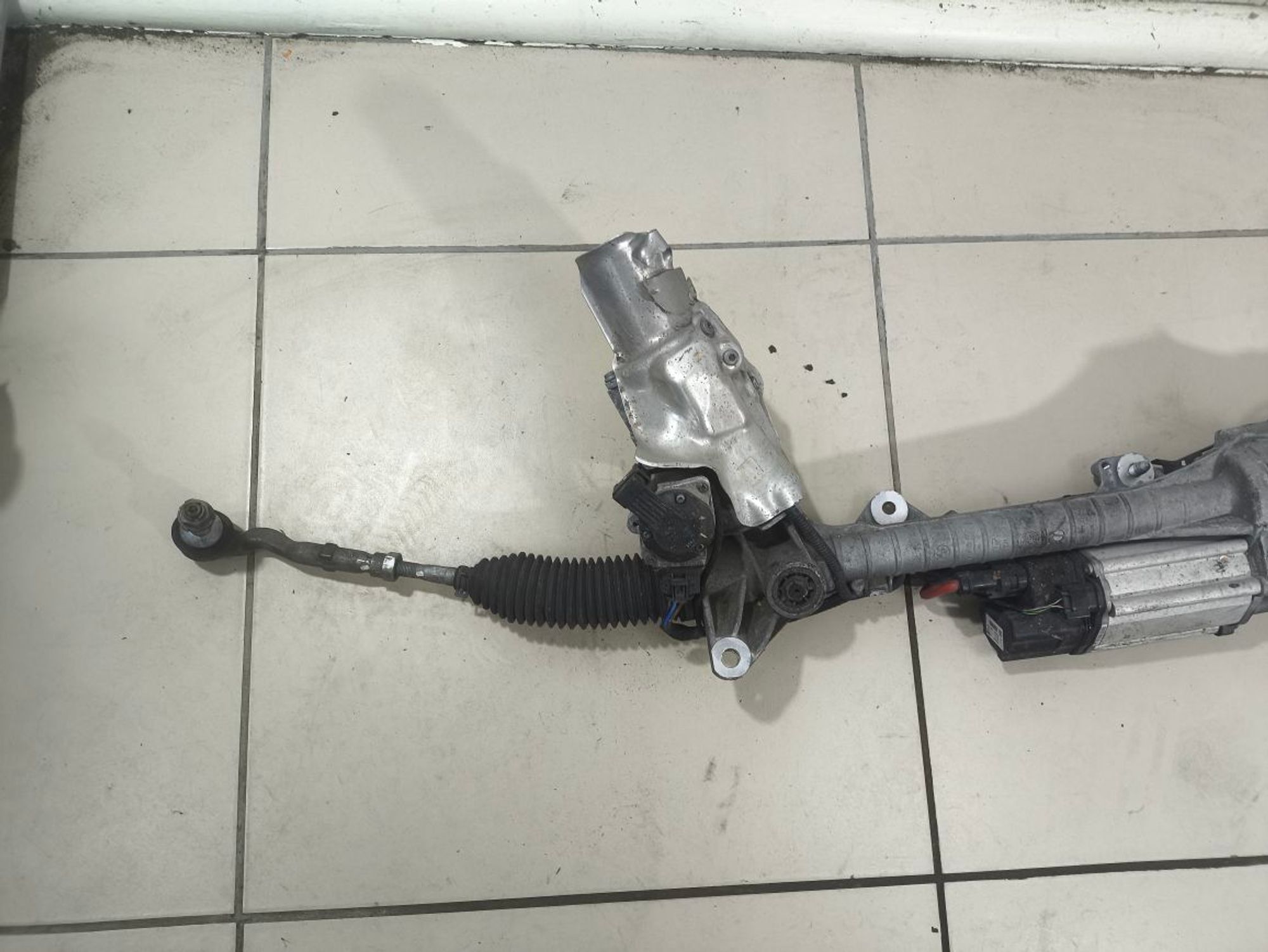 https://ycs.partsauto.market/partsauto-images/thmbs/userImages/a2d258a61cc08549ac0329b7373022c0/part/2e3e3ff9-781a-4b8d-b55d-799153980526_1780573311403.jpg