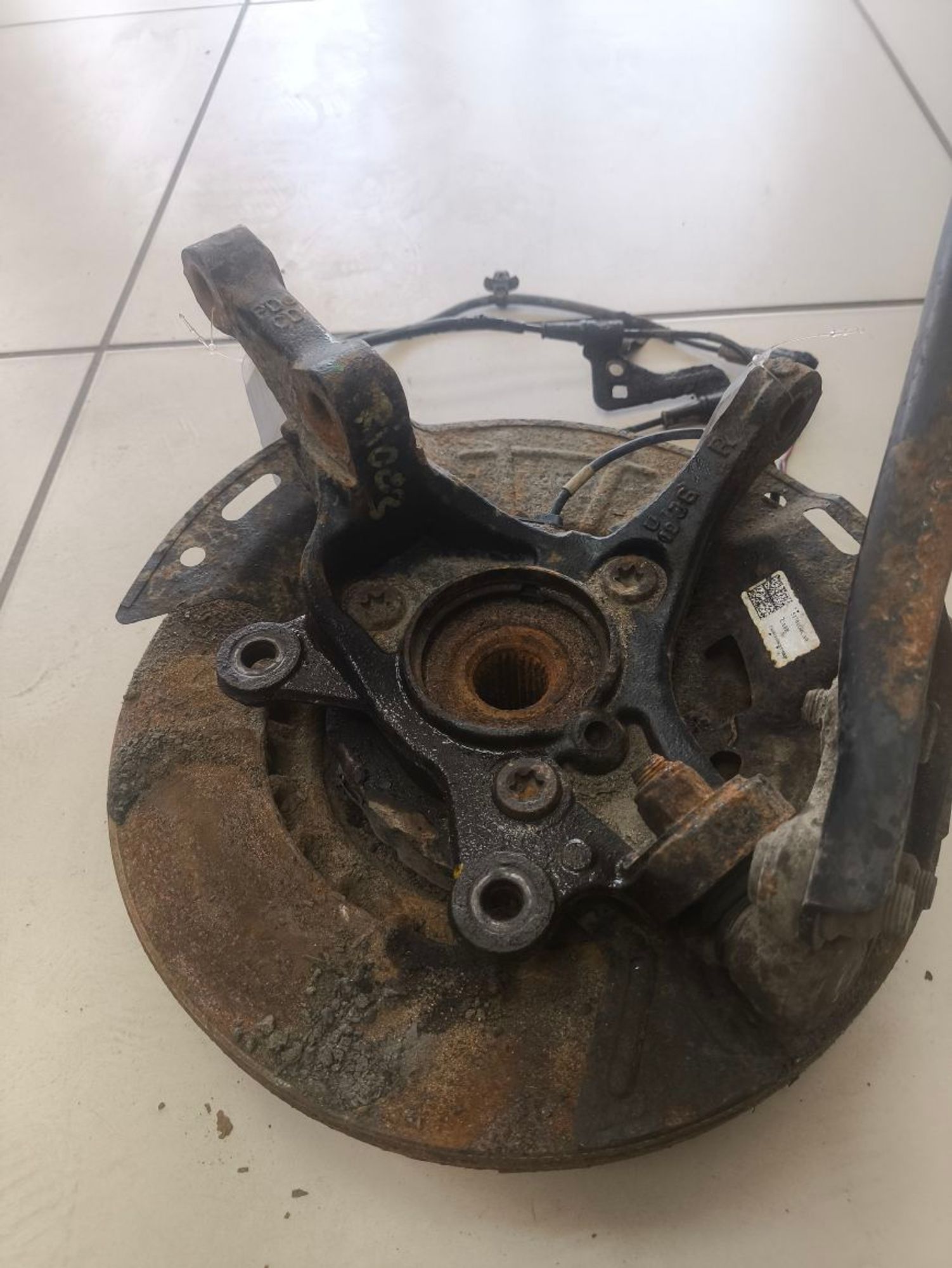 https://ycs.partsauto.market/partsauto-images/thmbs/userImages/a2d258a61cc08549ac0329b7373022c0/part/2f9e0e92-7dfc-4466-ba24-3091262df66f_1786190067211.jpg