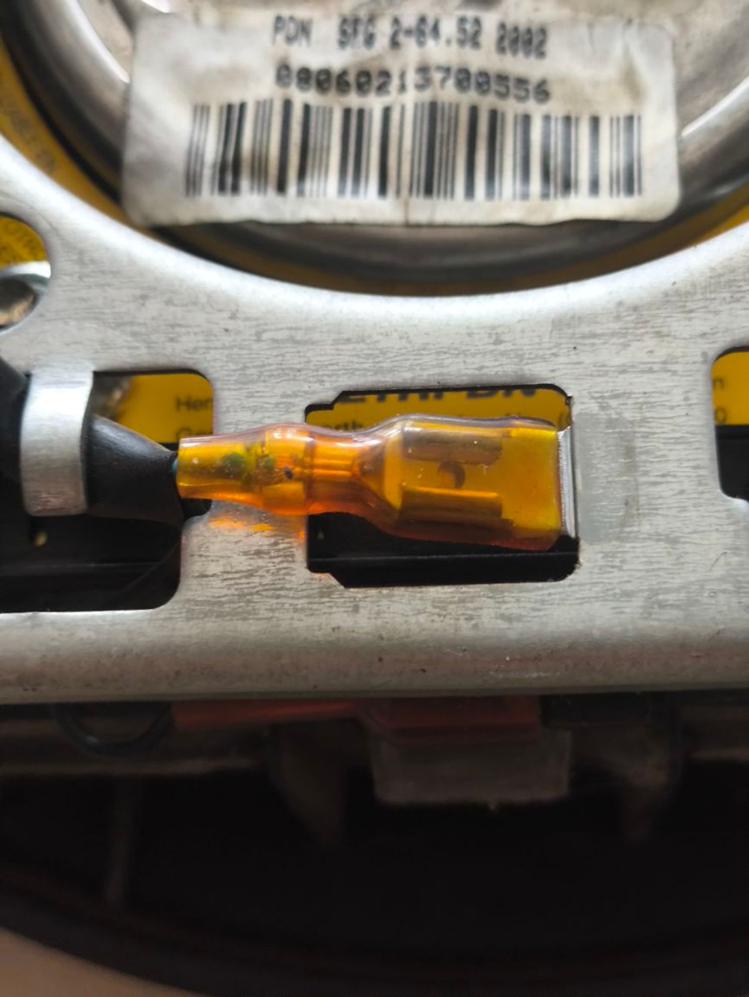 https://ycs.partsauto.market/partsauto-images/thmbs/userImages/a2d258a61cc08549ac0329b7373022c0/part/2fbdcee3-7224-4b80-98e5-8cafc99bf27b_1787048377654.jpg