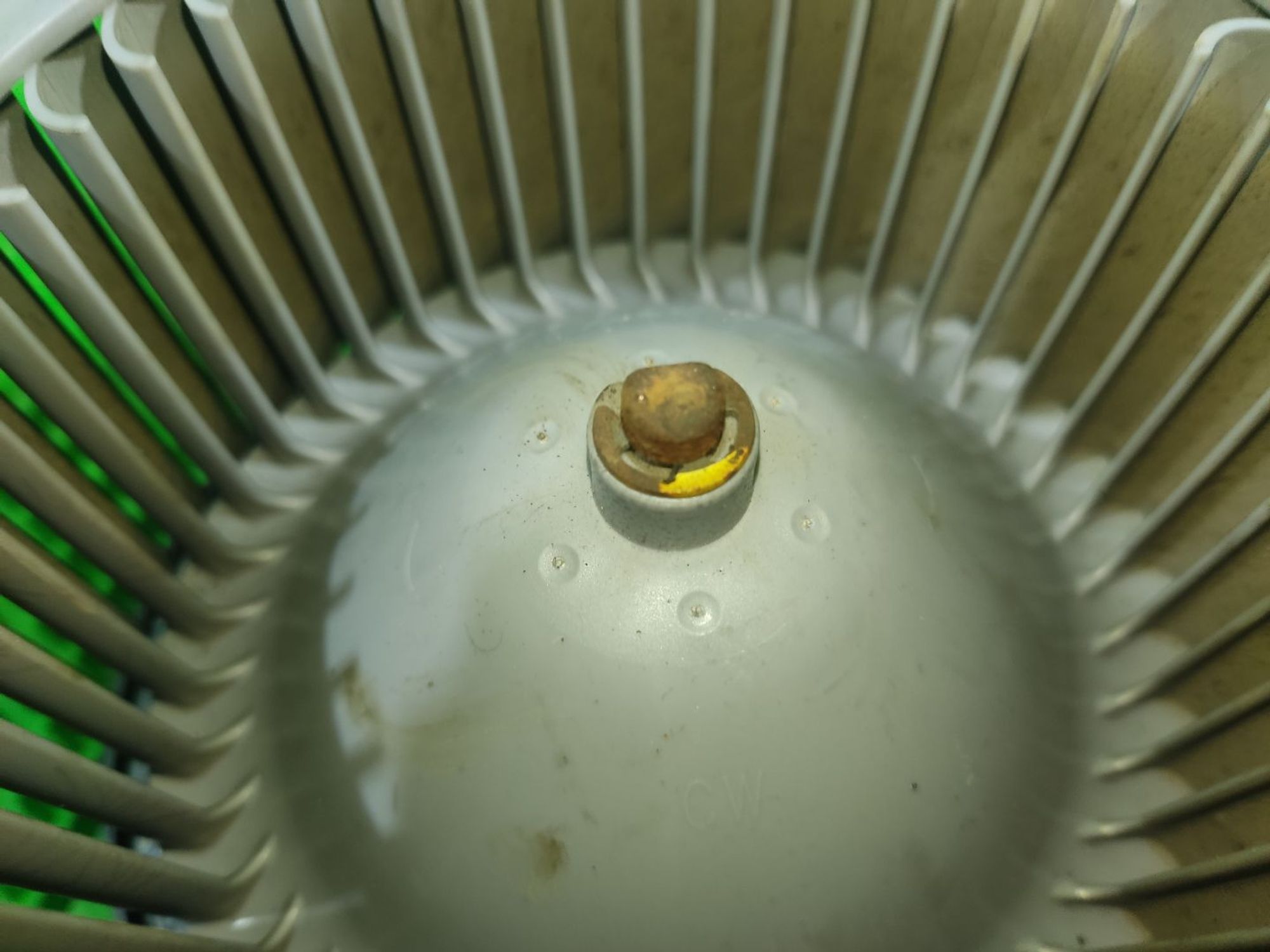 https://ycs.partsauto.market/partsauto-images/thmbs/userImages/a2d258a61cc08549ac0329b7373022c0/part/323fa14a-ab52-492d-8be1-edaca808a19d_1776085048412.jpg