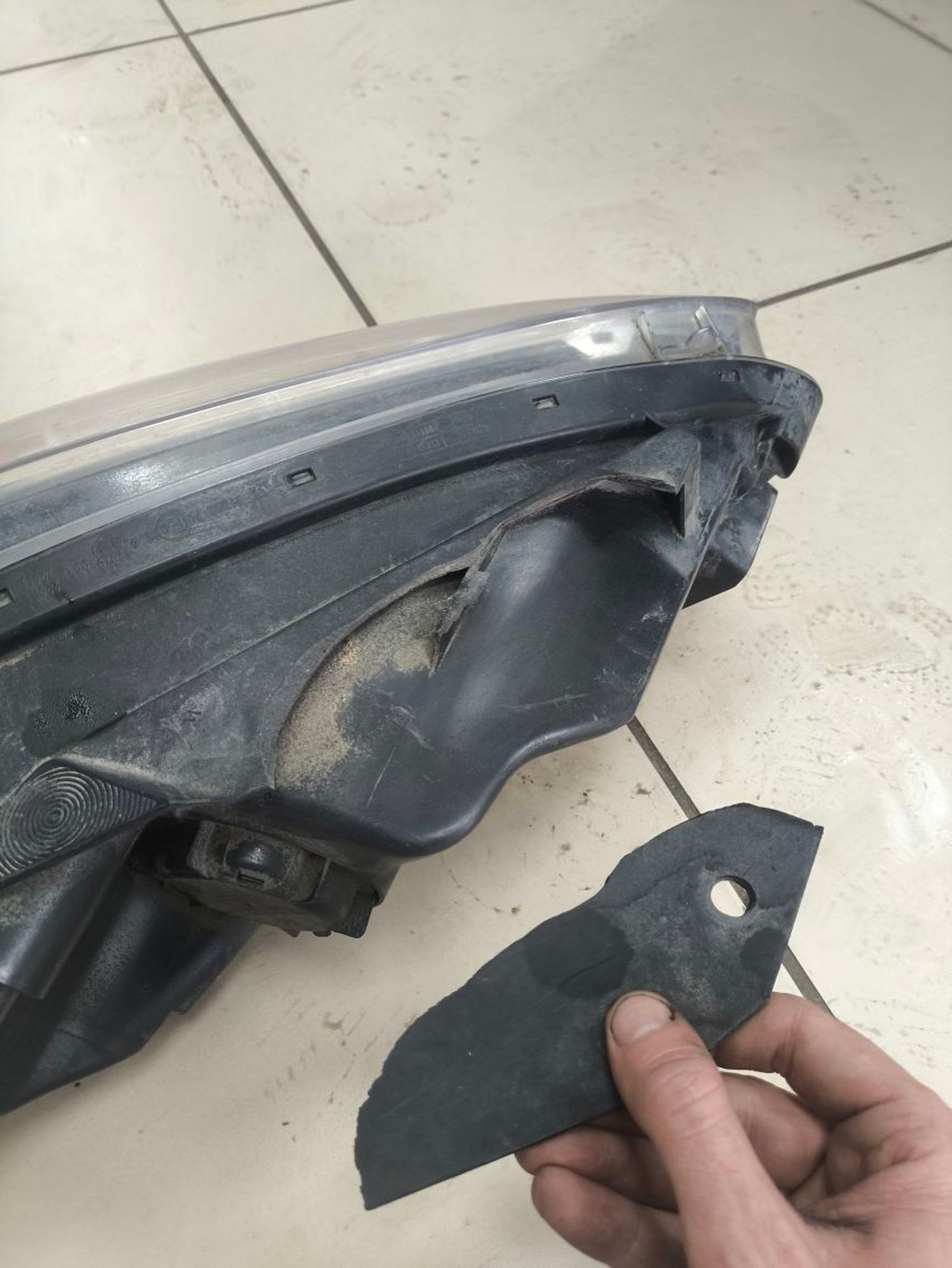 https://ycs.partsauto.market/partsauto-images/thmbs/userImages/a2d258a61cc08549ac0329b7373022c0/part/32aefae9-f5fe-46b9-a016-da99b0152382_1784882173854.jpg