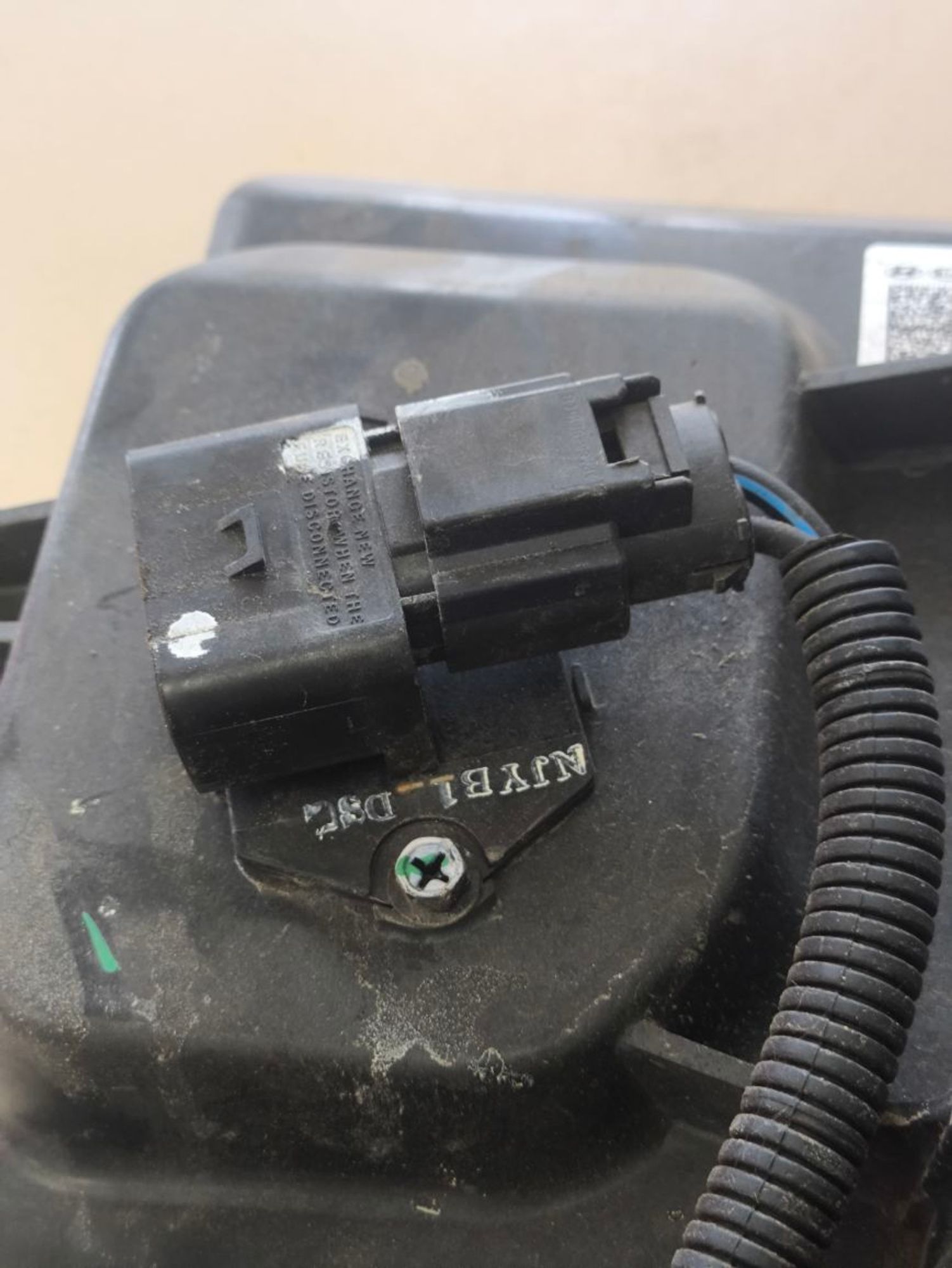 https://ycs.partsauto.market/partsauto-images/thmbs/userImages/a2d258a61cc08549ac0329b7373022c0/part/3388a5c3-2d98-4eef-8dab-dfc03347e7dc_1787129262963.jpg