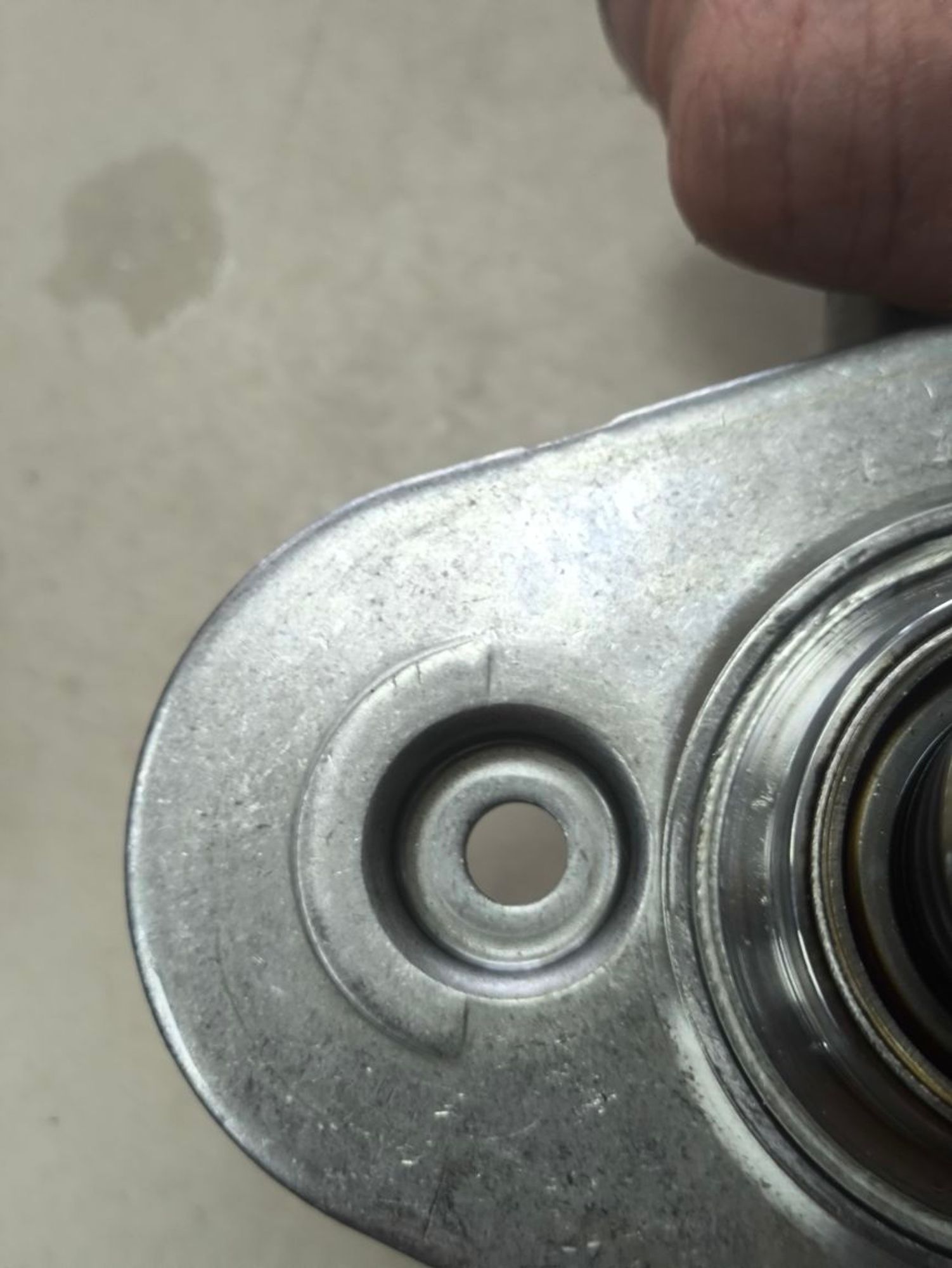https://ycs.partsauto.market/partsauto-images/thmbs/userImages/a2d258a61cc08549ac0329b7373022c0/part/34569448-ab41-479c-a5a5-dcb975129315_1785939409745.jpg