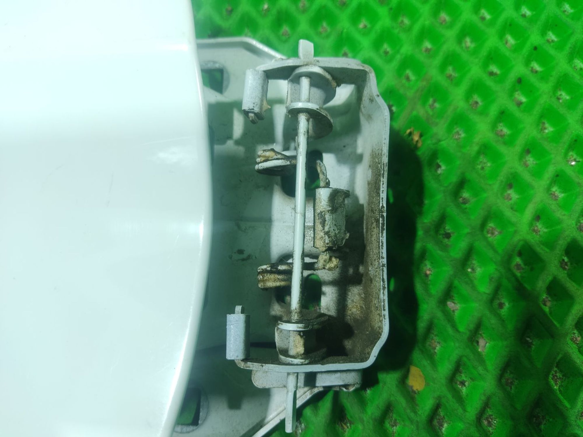 Лючок бензобака
Lada X-Ray, 1000 рублей, Тамбов