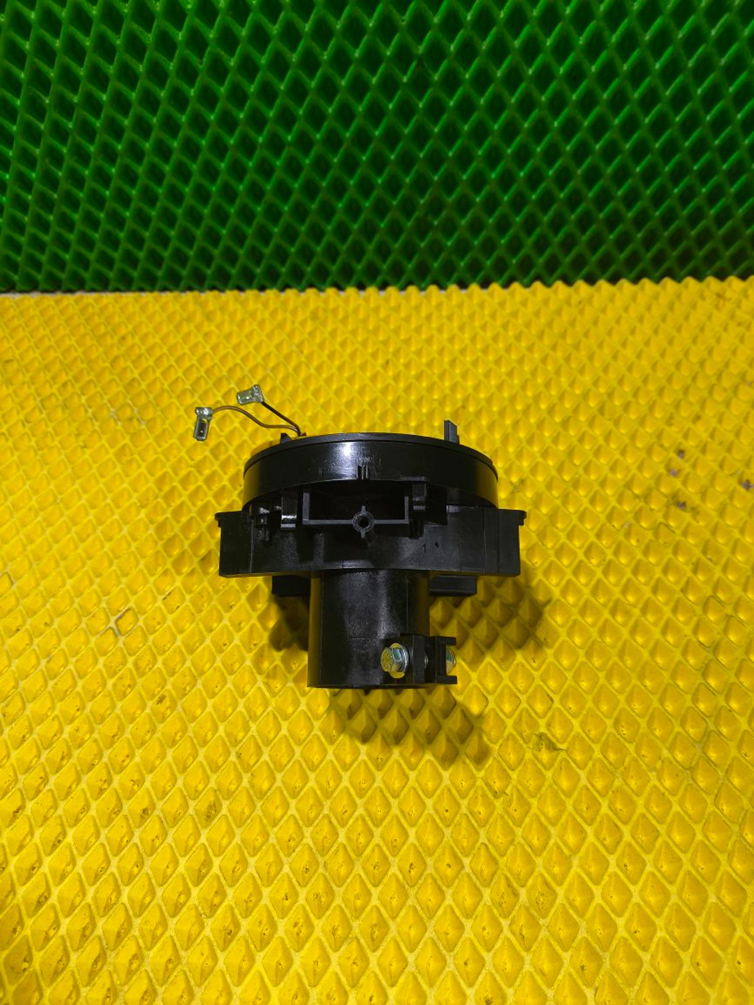 https://ycs.partsauto.market/partsauto-images/thmbs/userImages/a2d258a61cc08549ac0329b7373022c0/part/3652a666-5bc9-4b46-9d5c-8f3941c9afdc_1779785829502.jpg