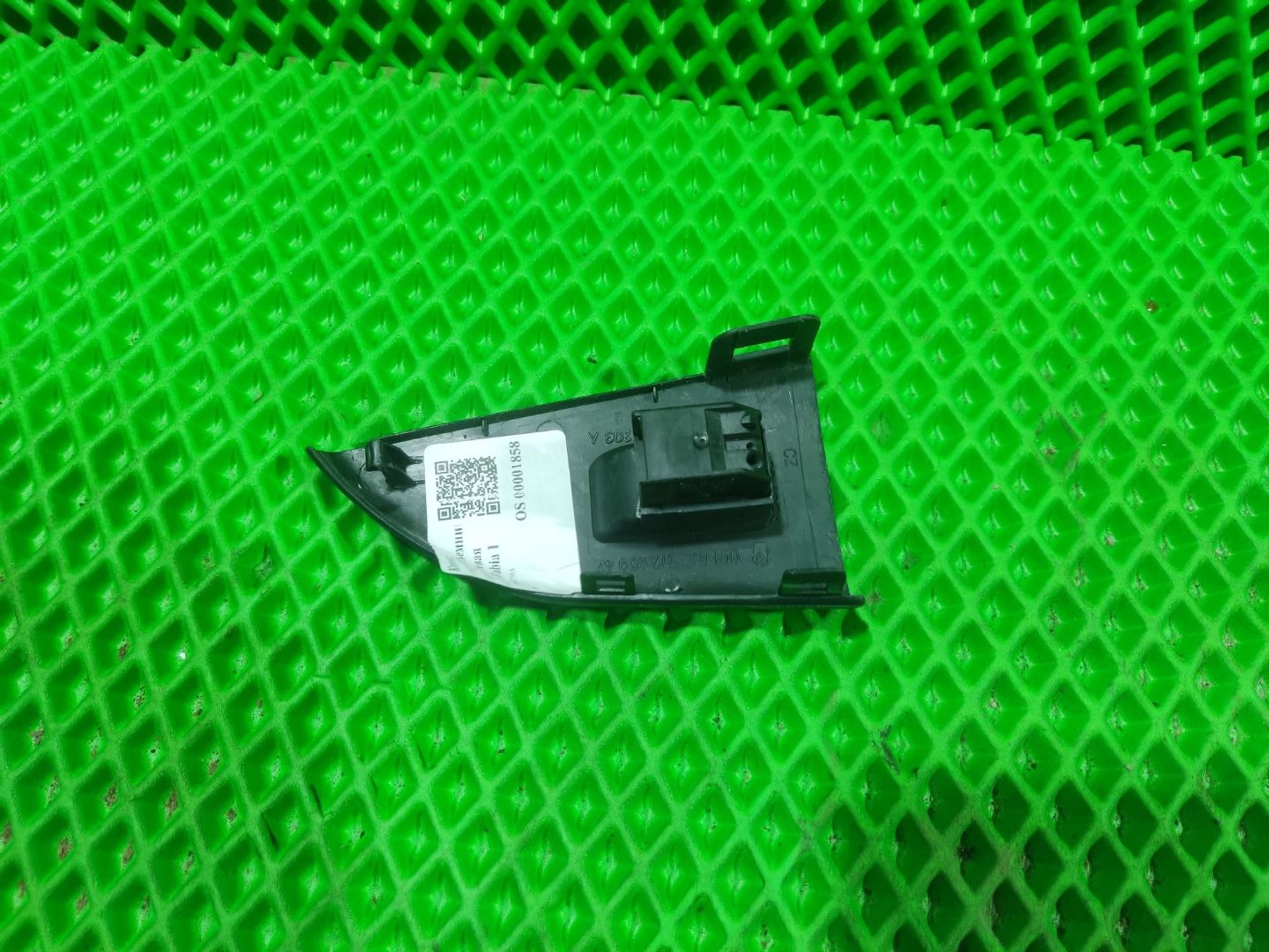 Кнопка стеклоподъемника задняя левая Skoda Fabia I, 1300 рублей, Тамбов